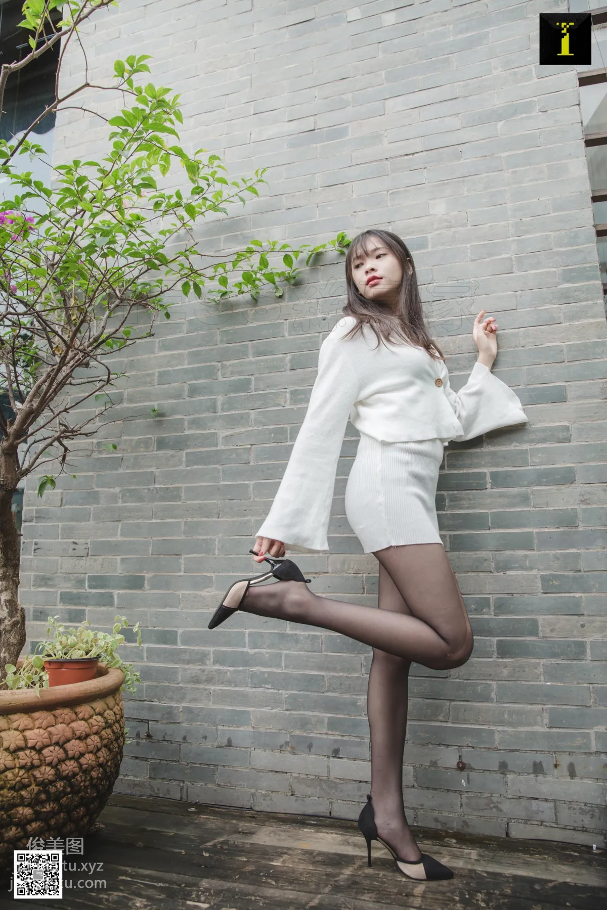 [IESS异思趣向]2019.05.18 丝享家488：七七的户外撕撕 page 28