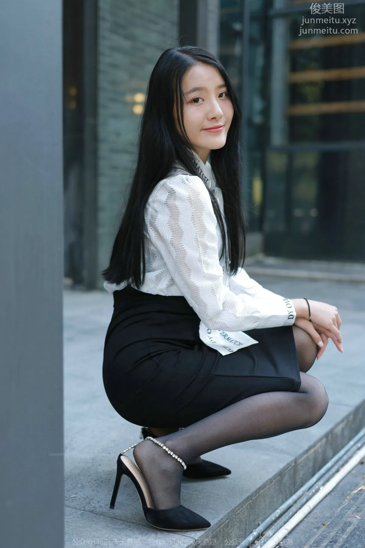 [IESS异思趣向] 2022.02.11 丝享家1002：婉萍《性感OL窄裙》[90P] page 69
