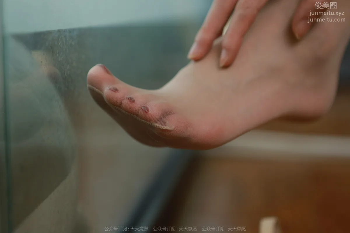 [IESS异思趣向] 2022.02.20 丝享家1008：团团《长腿琴艺美女》[98P] page 15