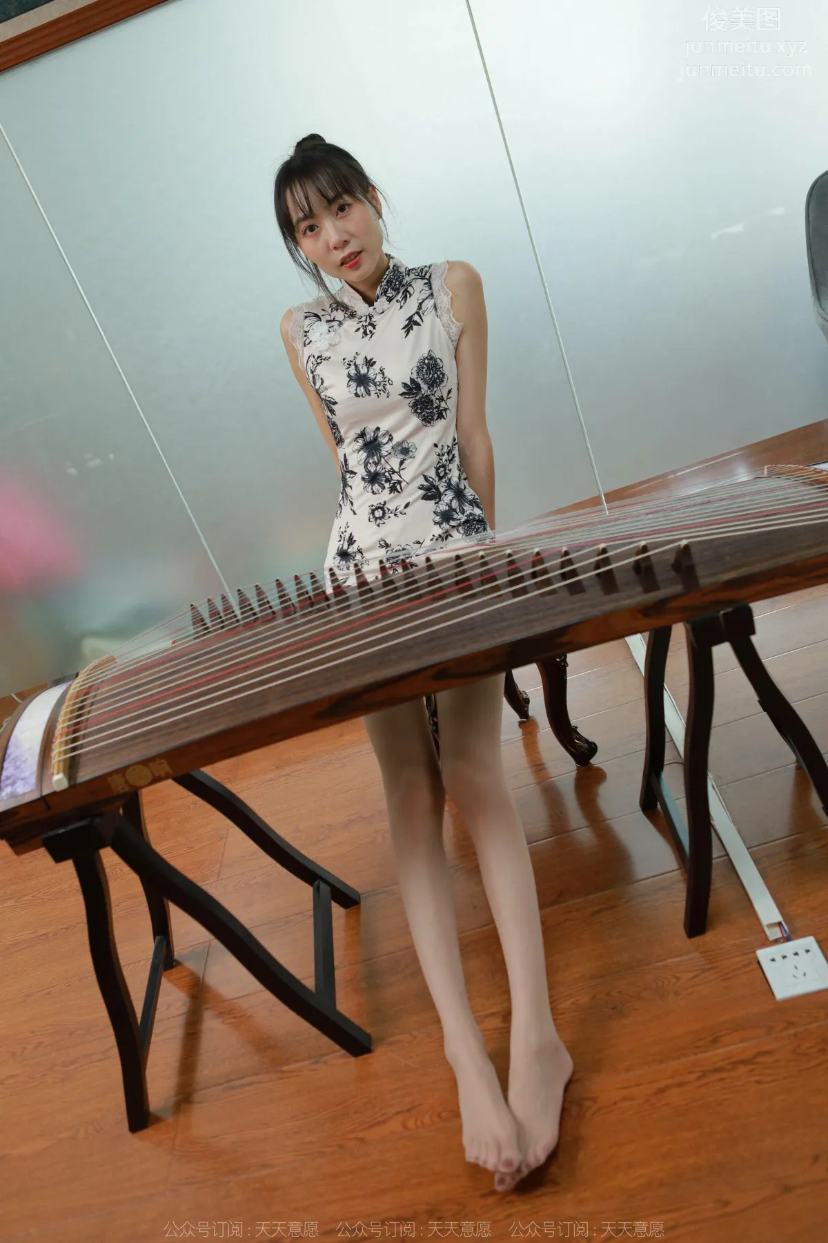 [IESS异思趣向] 2022.02.20 丝享家1008：团团《长腿琴艺美女》[98P] page 31