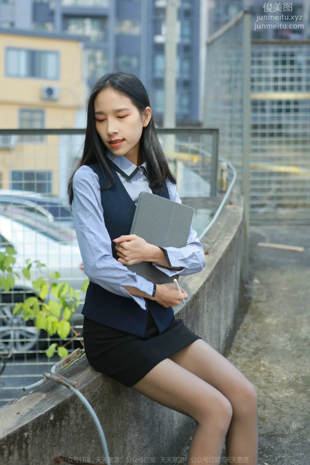 [IESS异思趣向] 2022.02.29 丝享家1015：美子《职业包臀裙黑丝》[98P] page 8