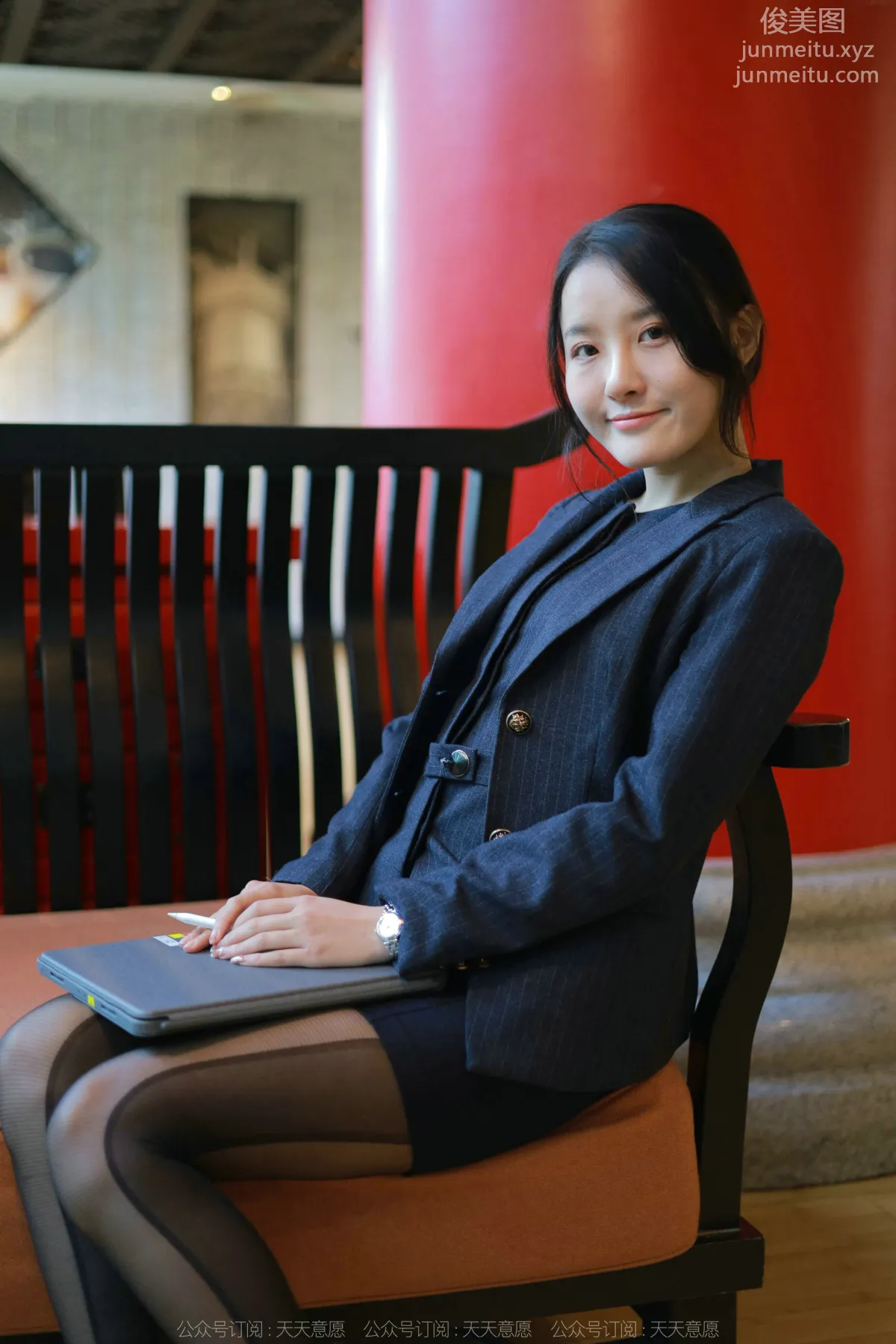 [IESS异思趣向] 2022.04.12 丝享家 1057：婉萍《OL嘿丝玉姐》 page 16