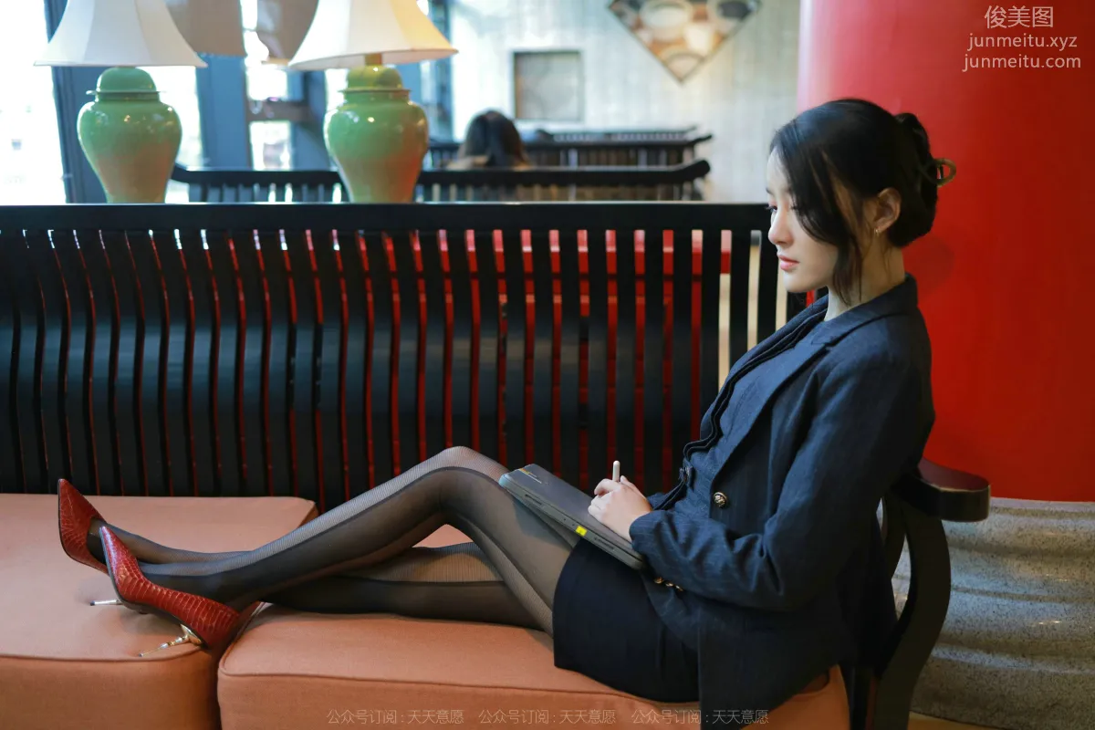 [IESS异思趣向] 2022.04.12 丝享家 1057：婉萍《OL嘿丝玉姐》 page 32