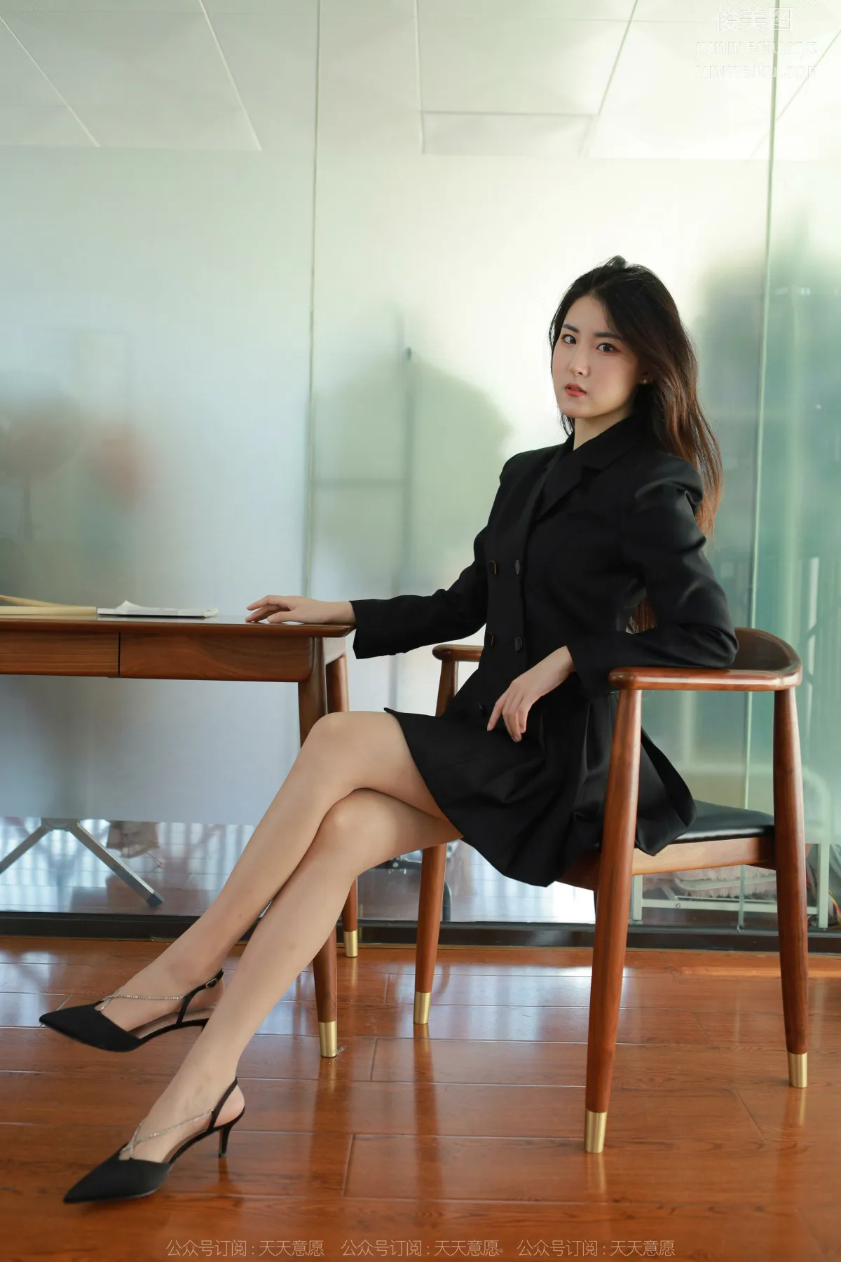 [IESS异思趣向] 2022.04.20 丝享家 1065：小宝《黑色百褶裙》 page 4