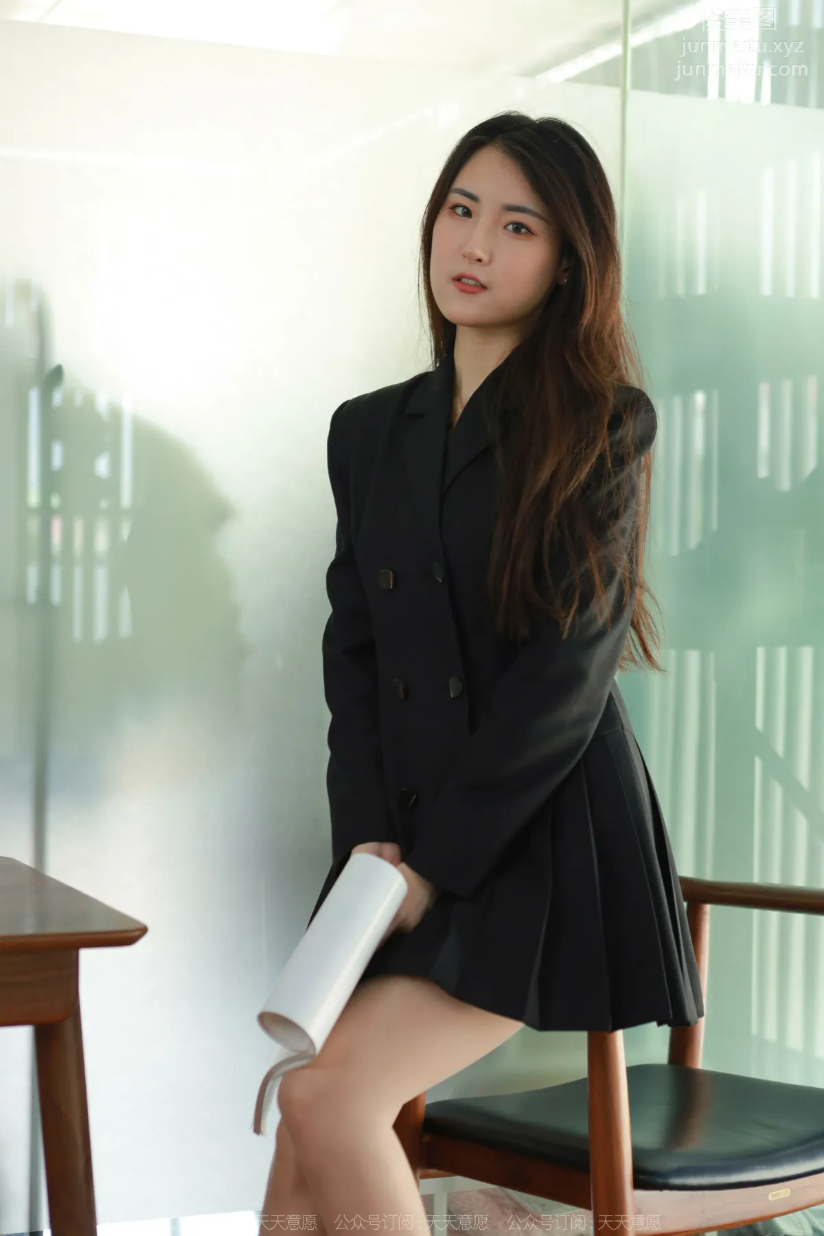 [IESS异思趣向] 2022.04.20 丝享家 1065：小宝《黑色百褶裙》 page 21