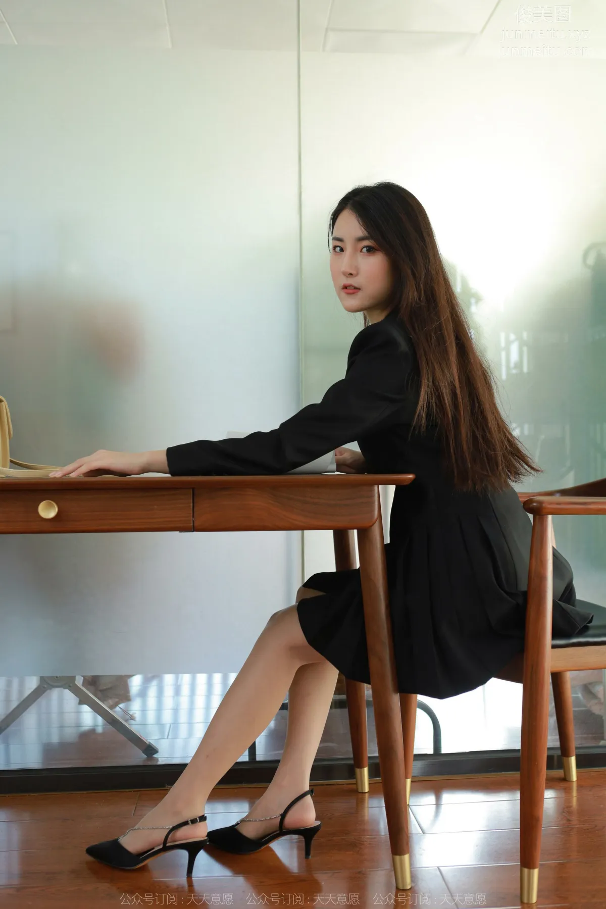 [IESS异思趣向] 2022.04.20 丝享家 1065：小宝《黑色百褶裙》 page 43