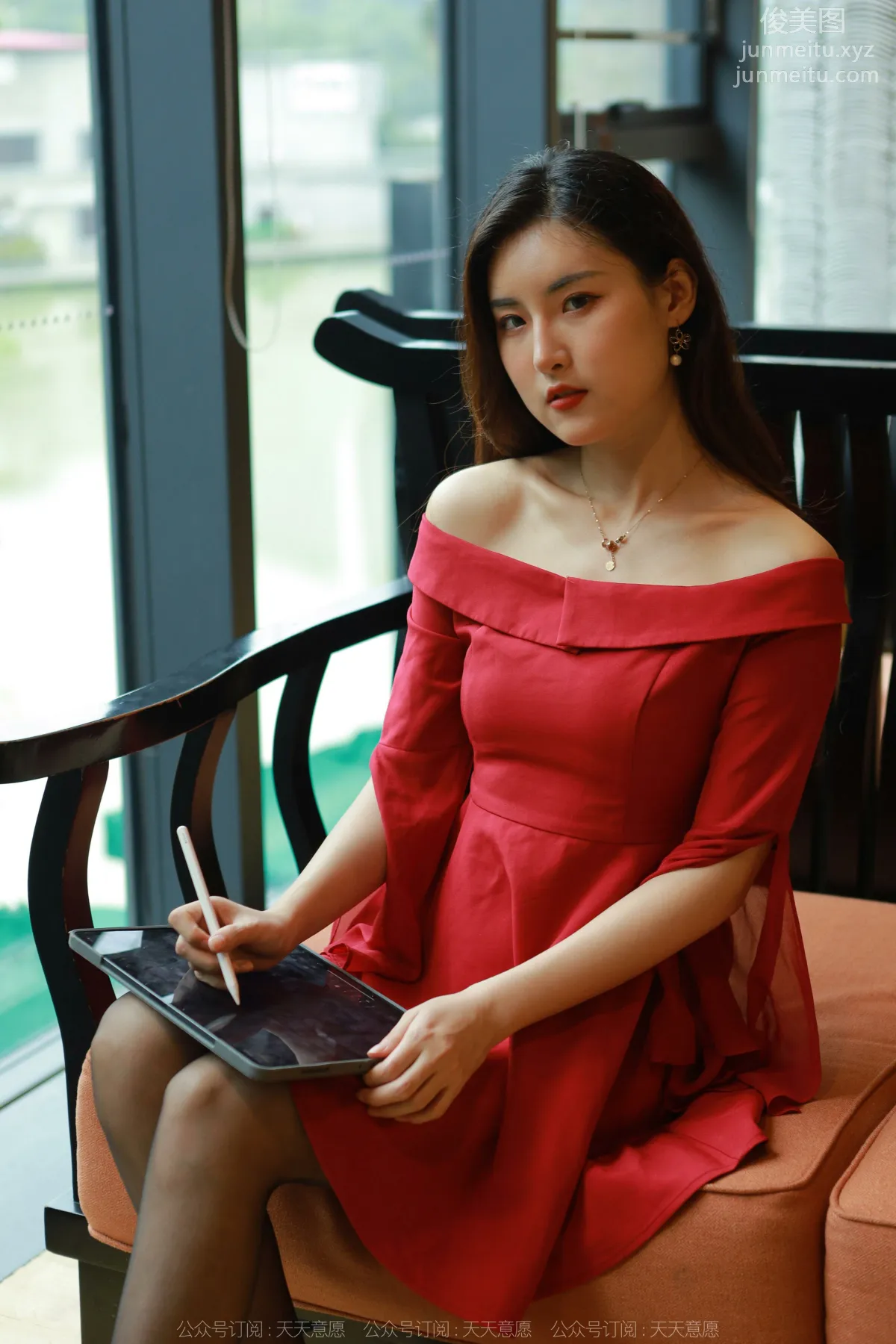 [IESS异思趣向] 2022.05.08 丝享家 1082：小宝《红裙女神》 page 34