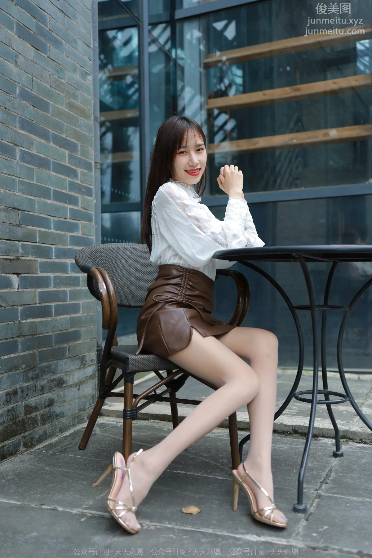 [IESS异思趣向] 2022.05.09 丝享家 1083：美子《金色凉鞋》[84P] page 26