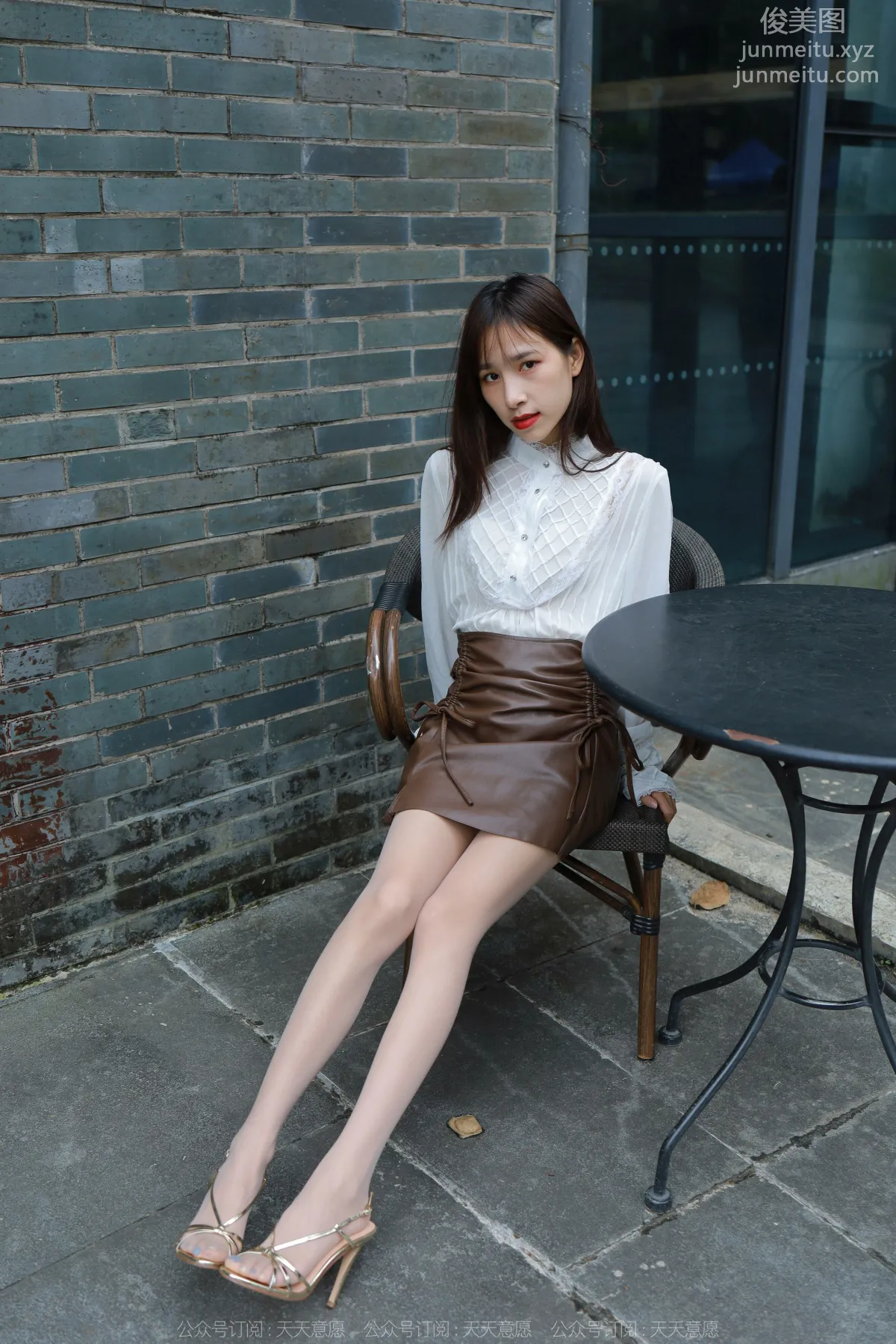 [IESS异思趣向] 2022.05.09 丝享家 1083：美子《金色凉鞋》[84P] page 31