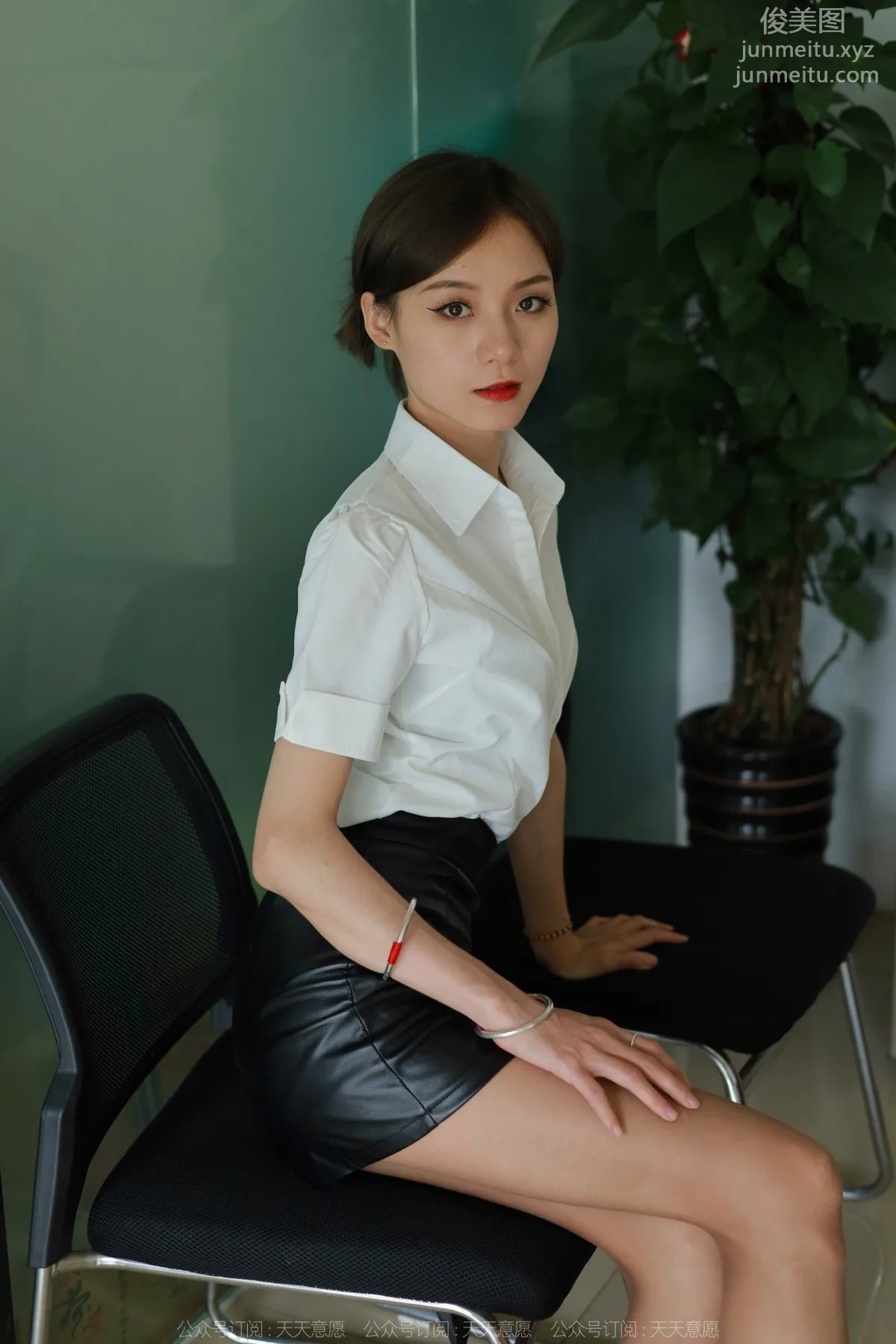 [IESS异思趣向] 2022.06.14 丝享家 1117：小六《咖啡丝皮裙》[77P] page 37