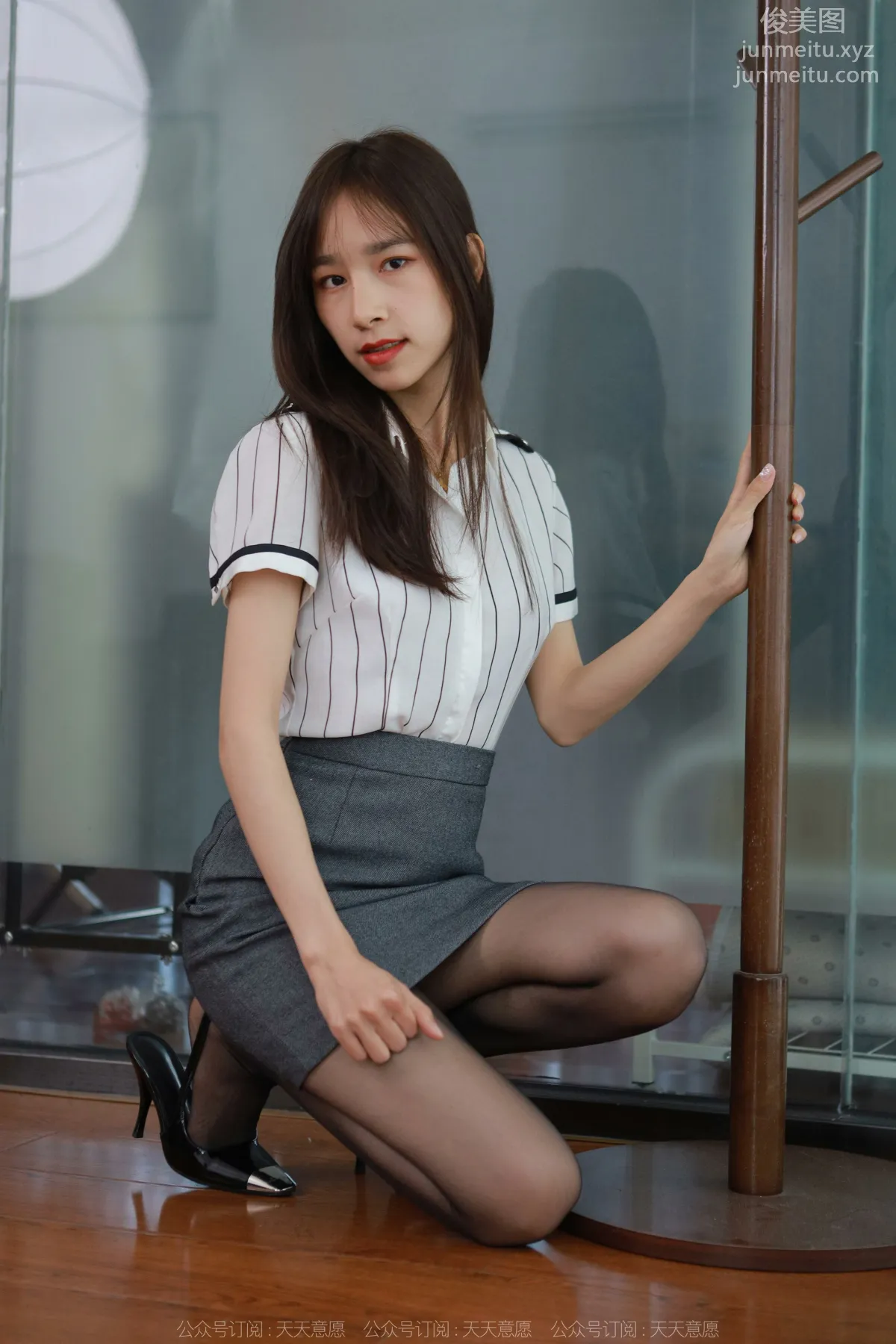 [IESS异思趣向]2022.03.30 丝享家1044：美子《酒红色美甲》[86P] page 15