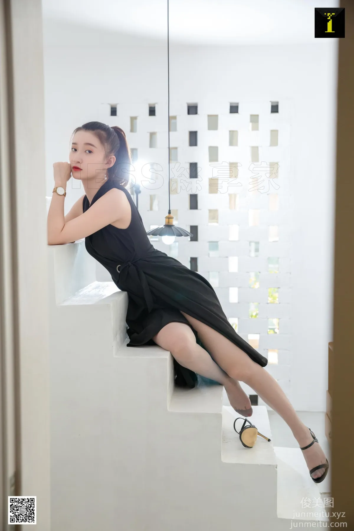 [IESS异思趣向] 2019.08.20 丝享家554：《秋秋袜上的唇印》秋秋[93P] page 19