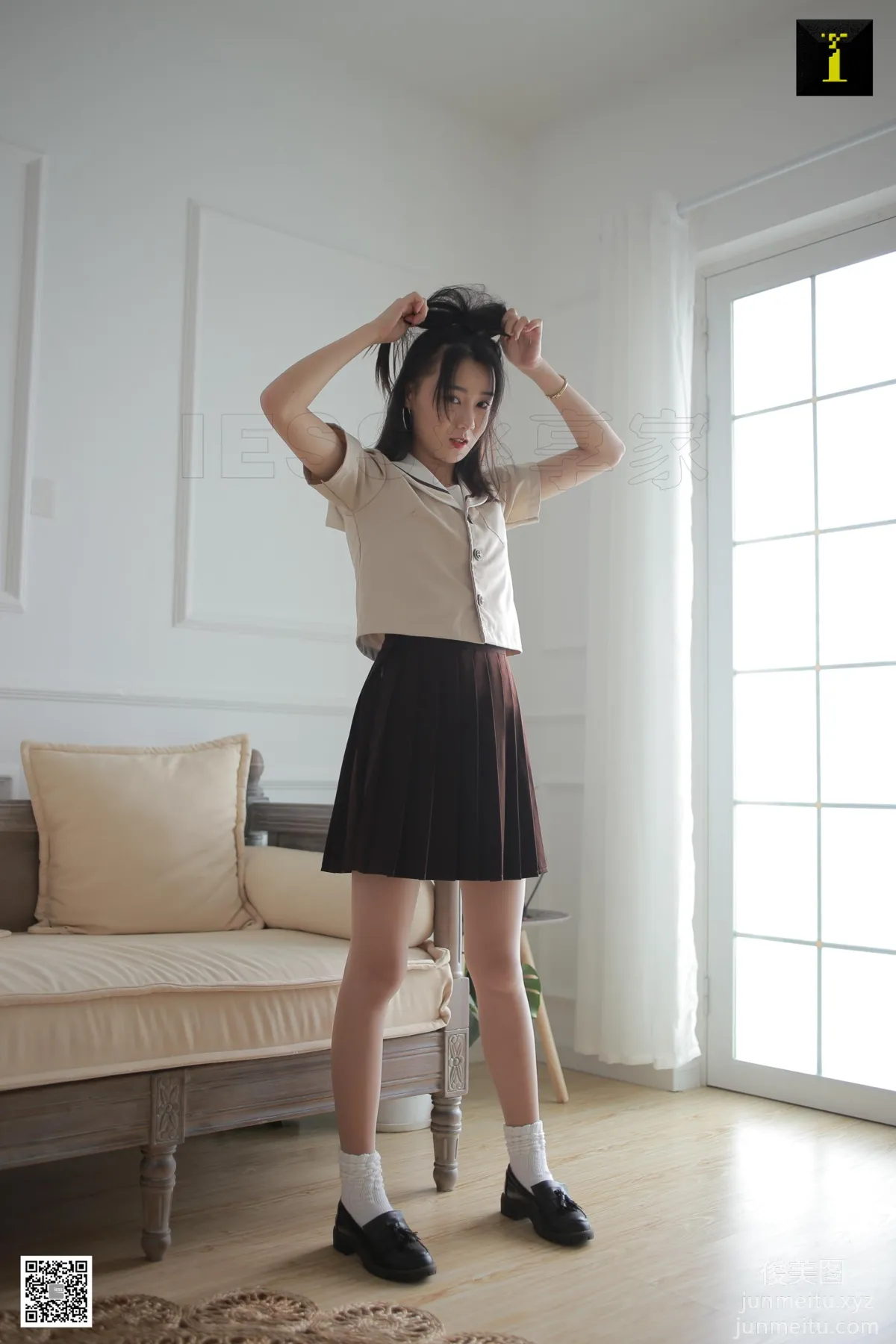 [IESS异思趣向] 2019.08.21 丝享家555：《小衫初尝JK棉袜》小衫[80P] page 9