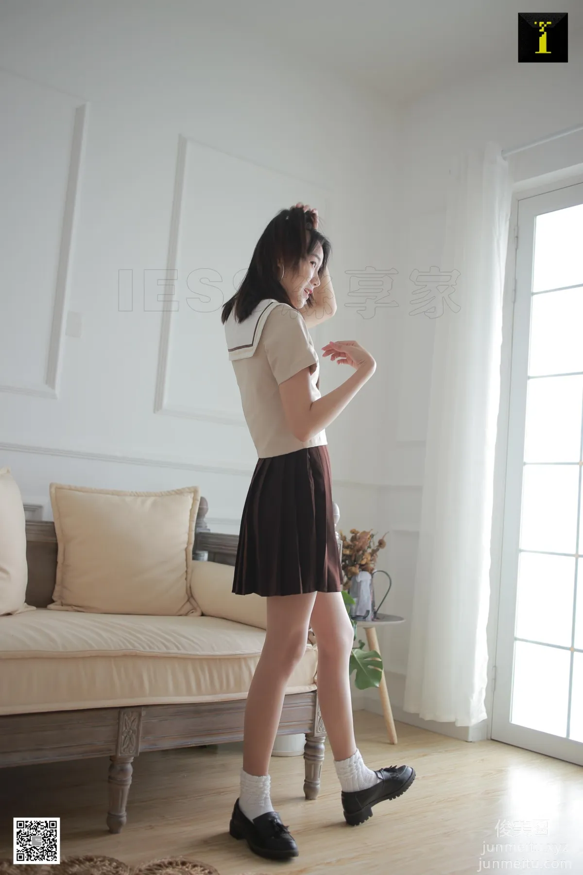 [IESS异思趣向] 2019.08.21 丝享家555：《小衫初尝JK棉袜》小衫[80P] page 10