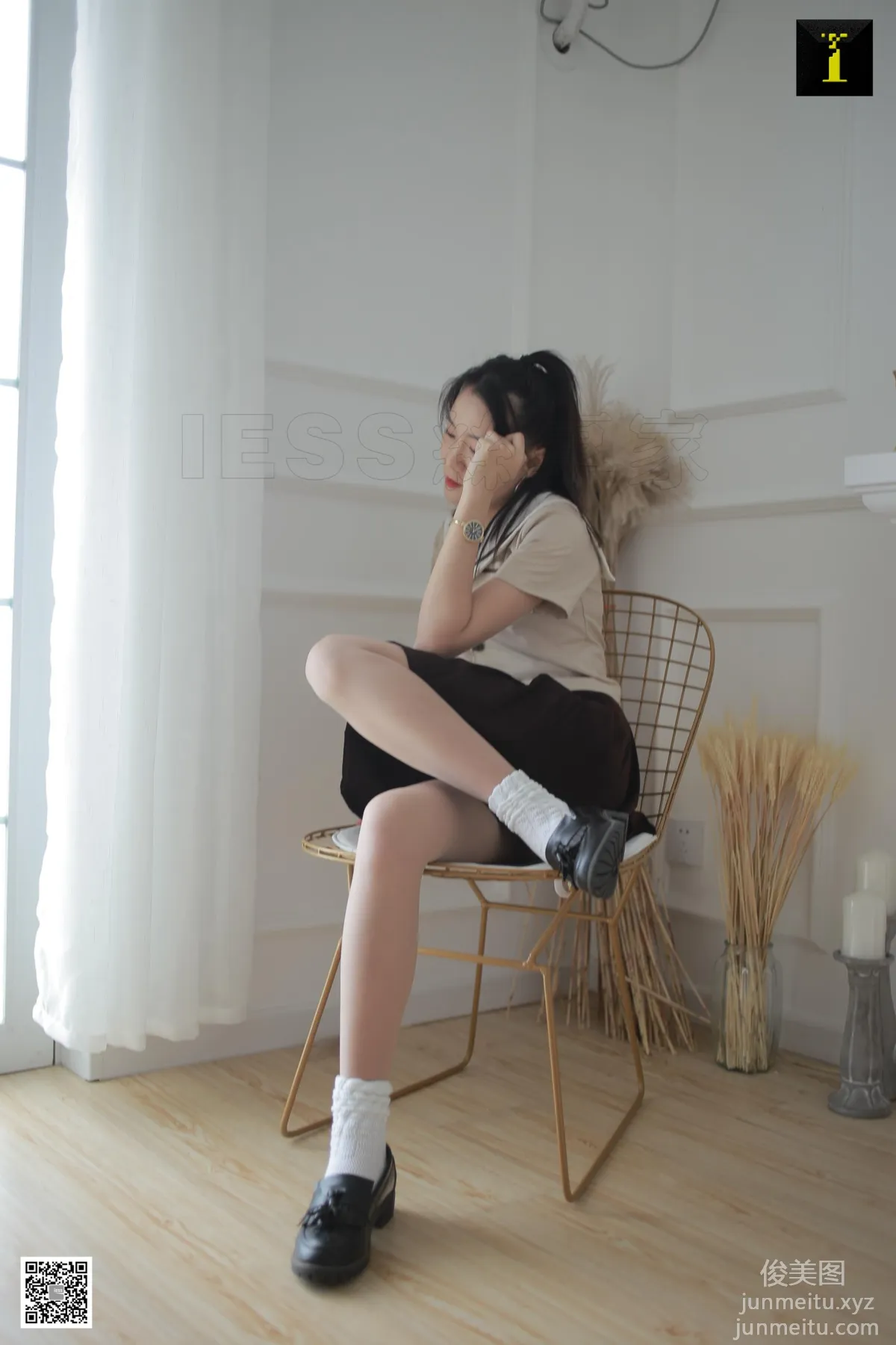 [IESS异思趣向] 2019.08.21 丝享家555：《小衫初尝JK棉袜》小衫[80P] page 22