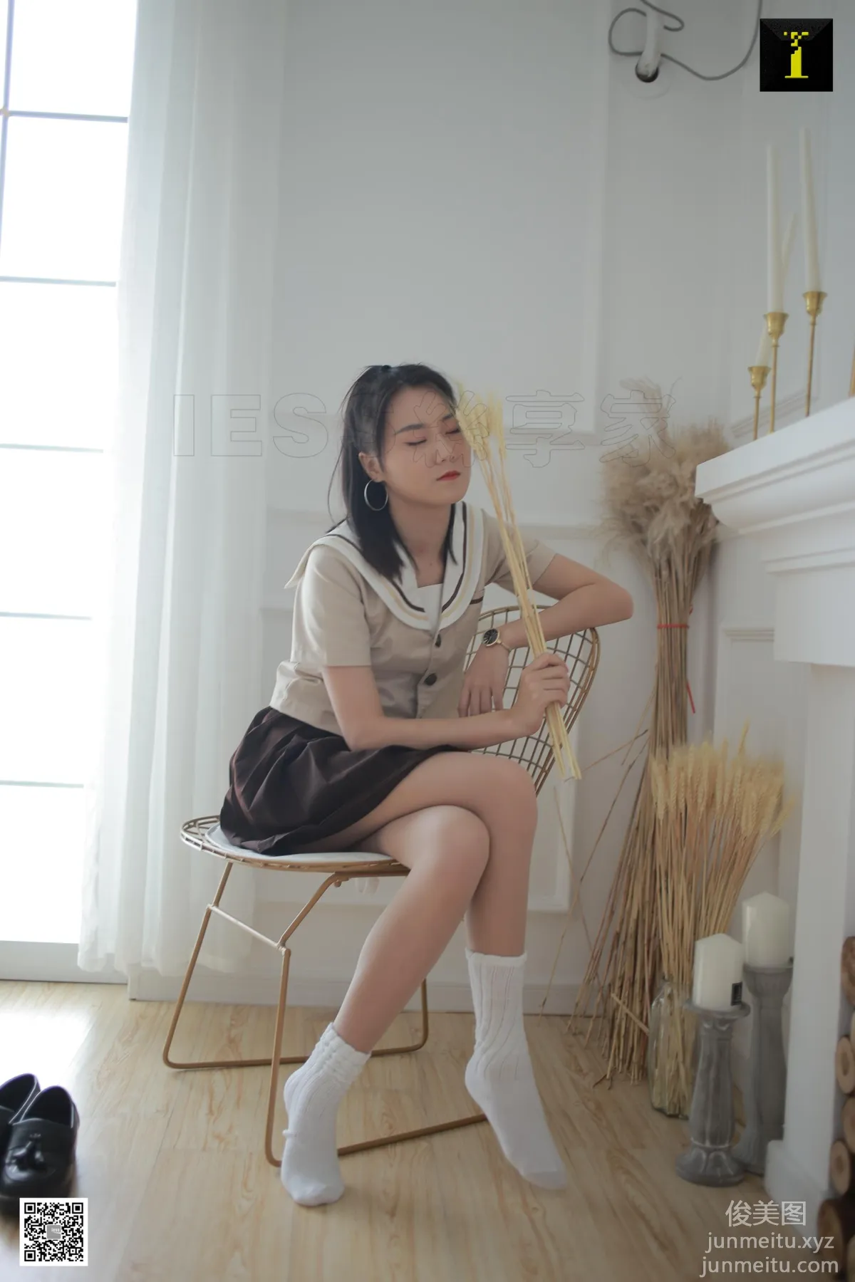 [IESS异思趣向] 2019.08.21 丝享家555：《小衫初尝JK棉袜》小衫[80P] page 44