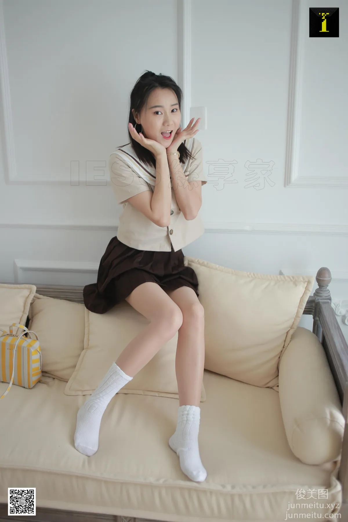 [IESS异思趣向] 2019.08.21 丝享家555：《小衫初尝JK棉袜》小衫[80P] page 56