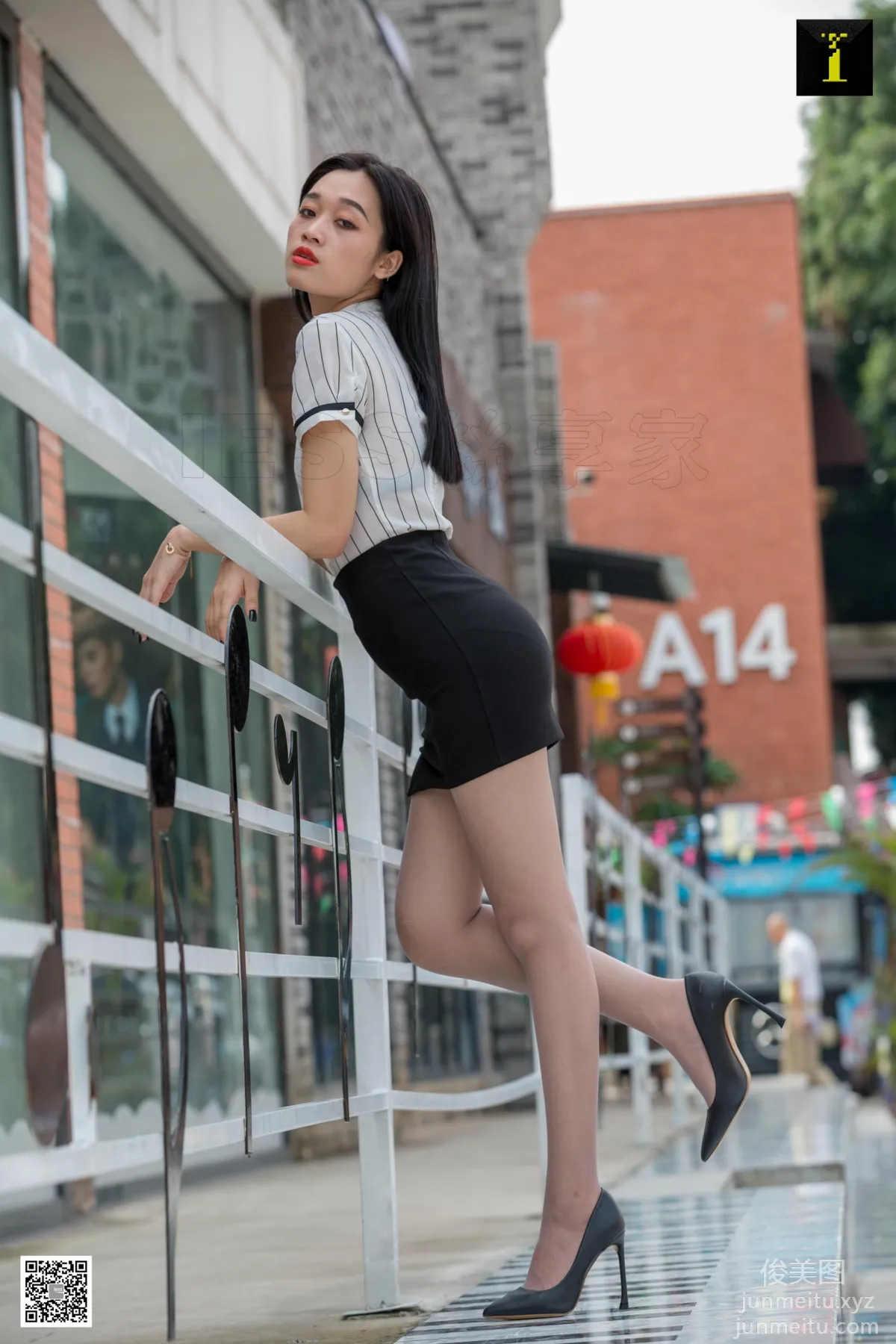 [IESS异思趣向] 2019.09.26 丝享家580：《偶遇白领街拍》可乐[91P] page 10
