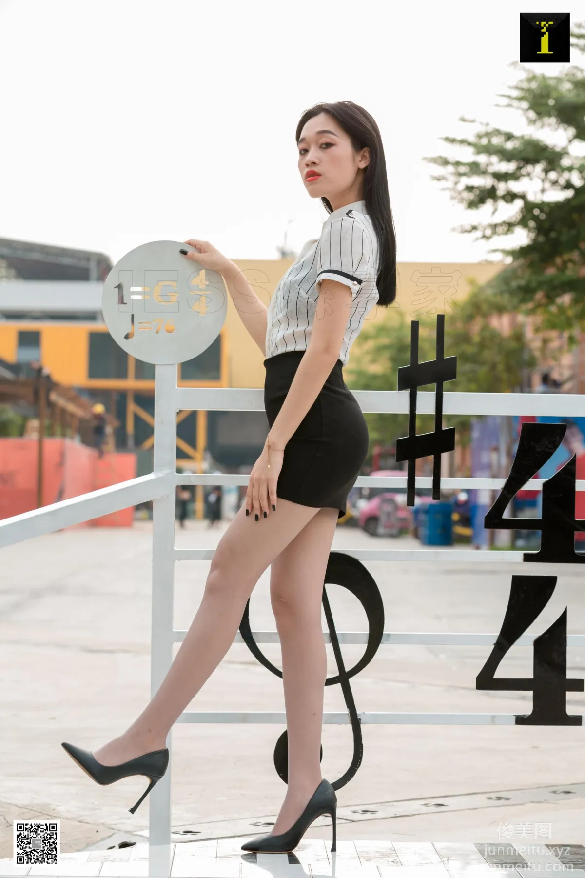 [IESS异思趣向] 2019.09.26 丝享家580：《偶遇白领街拍》可乐[91P] page 74
