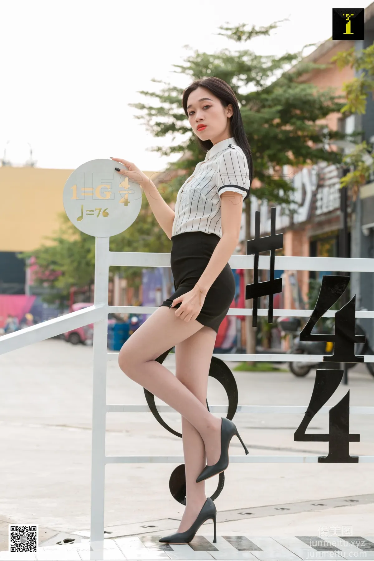 [IESS异思趣向] 2019.09.26 丝享家580：《偶遇白领街拍》可乐[91P] page 75