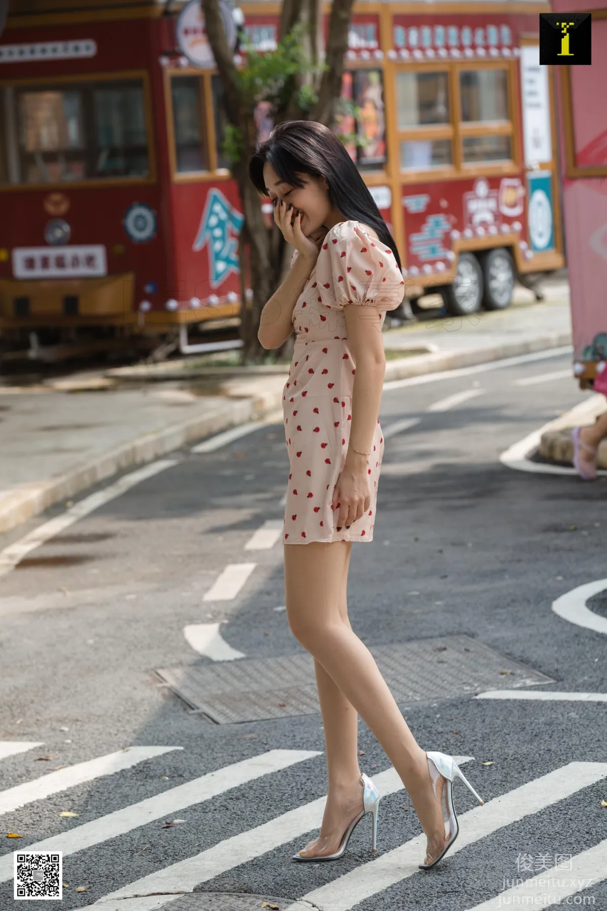 [IESS异思趣向] 2019.10.11 丝享家586：可乐《少女感街拍》[90P] page 59