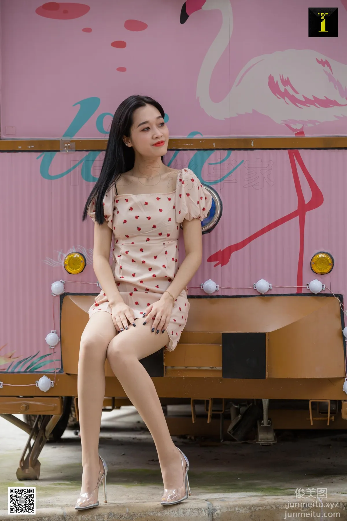 [IESS异思趣向] 2019.10.11 丝享家586：可乐《少女感街拍》[90P] page 72