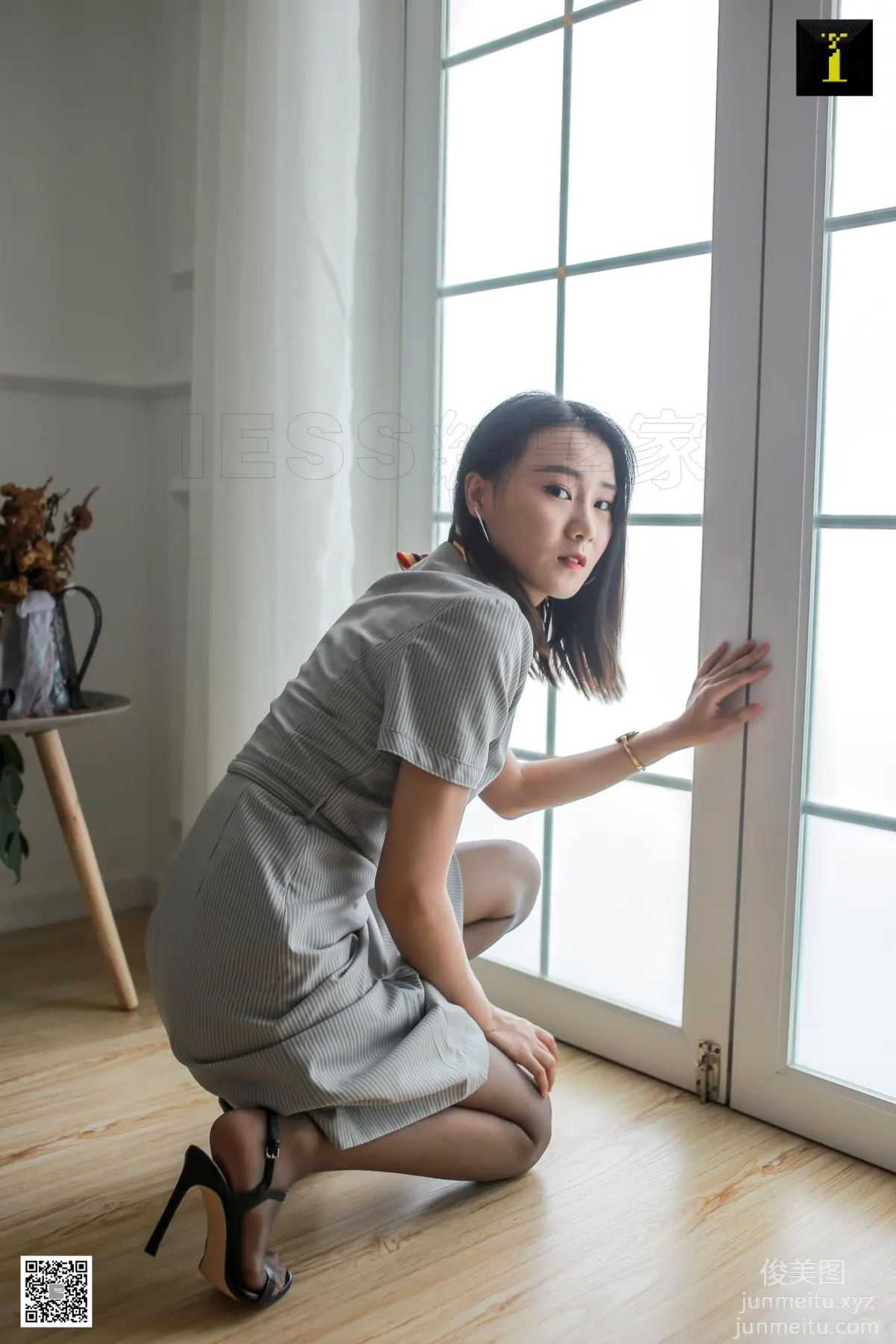 [IESS异思趣向] 2019.10.19 丝享家591：小衫《乘务员的午后》[94P] page 45