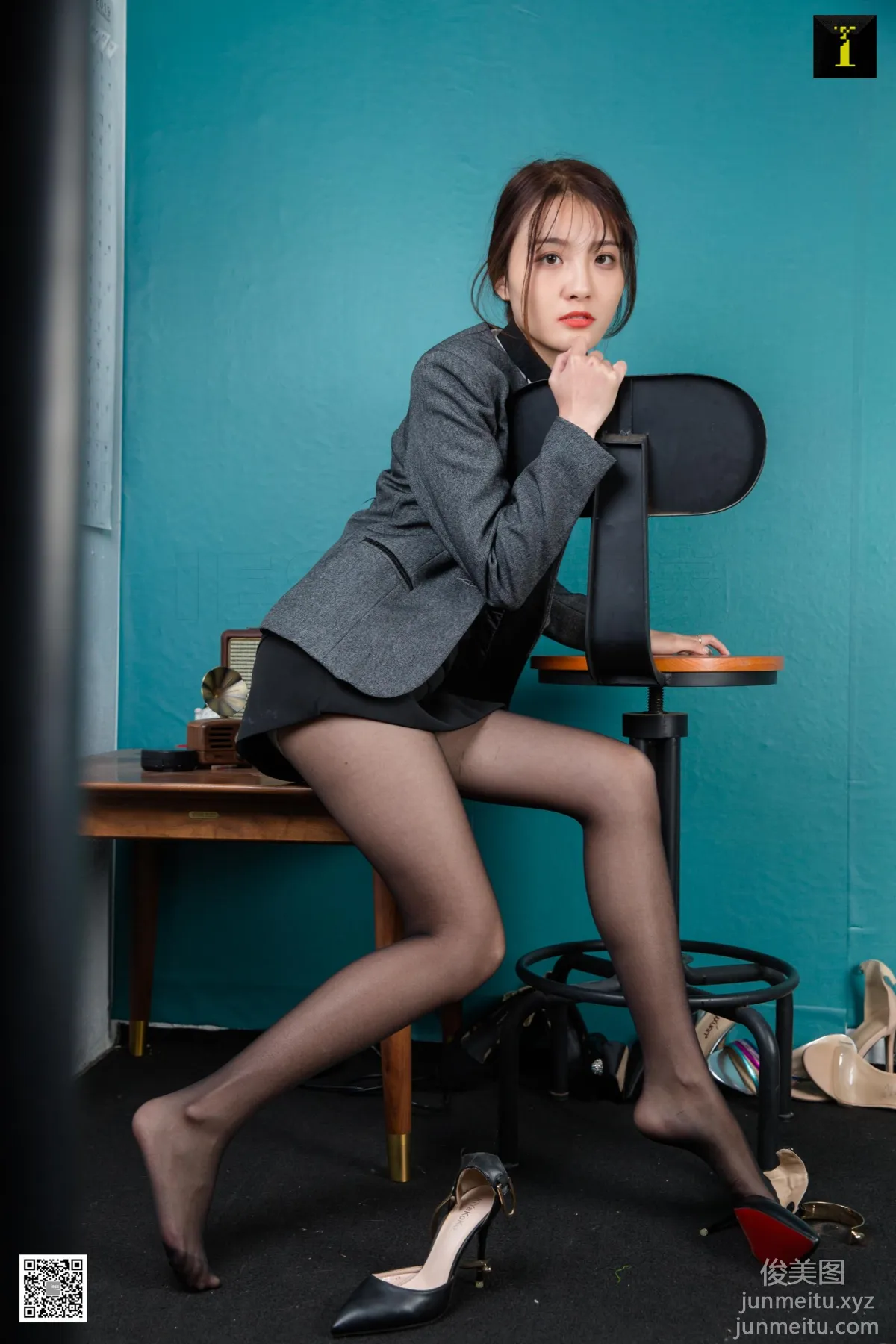 [IESS异思趣向] 2020.03.10 丝享家697：婉萍《收藏高跟的白领》[90P] page 80