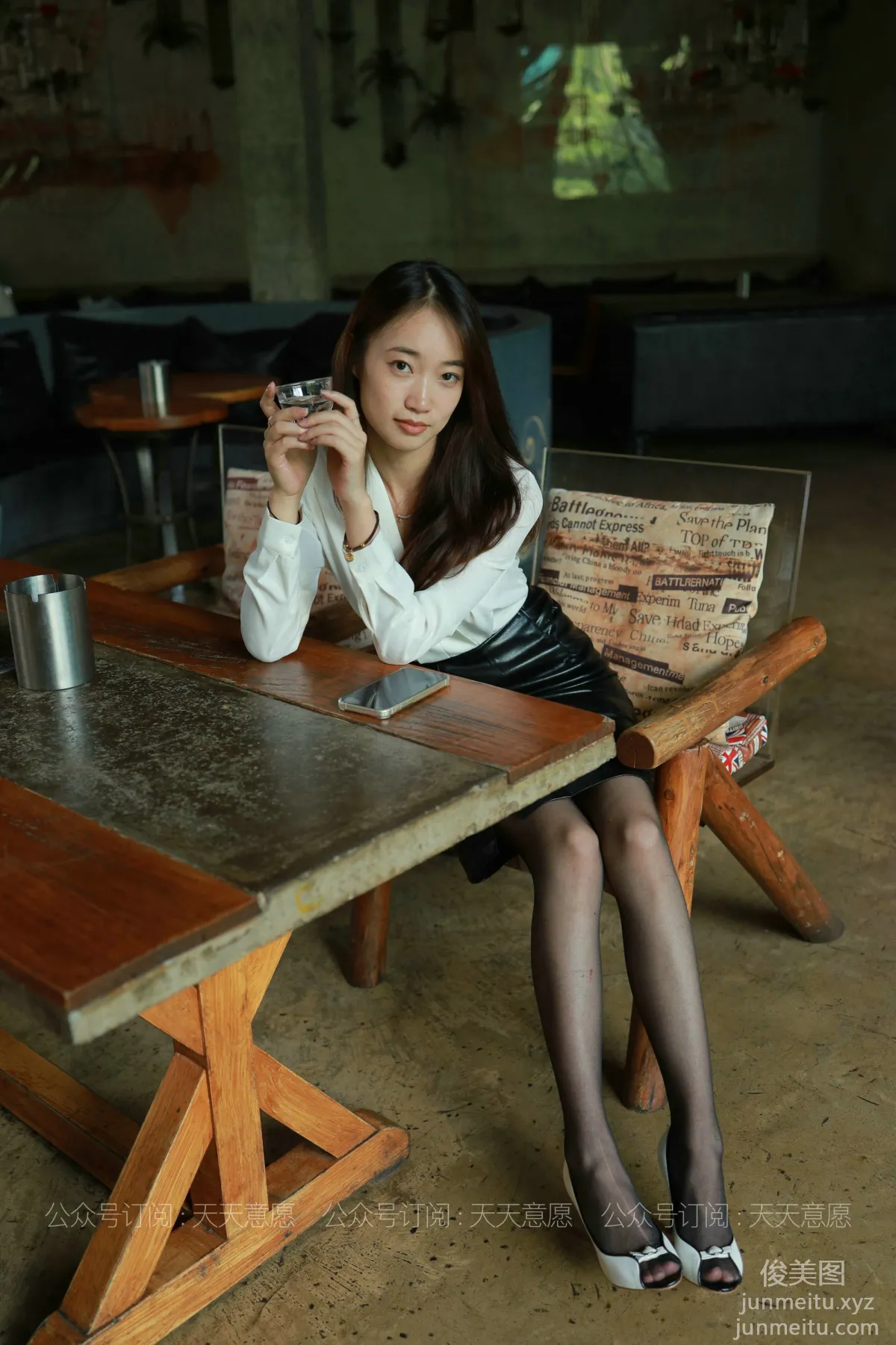 [IESS异思趣向] 2021.06.30 丝享家847：小高《OL黑玫瑰》[83P] page 35