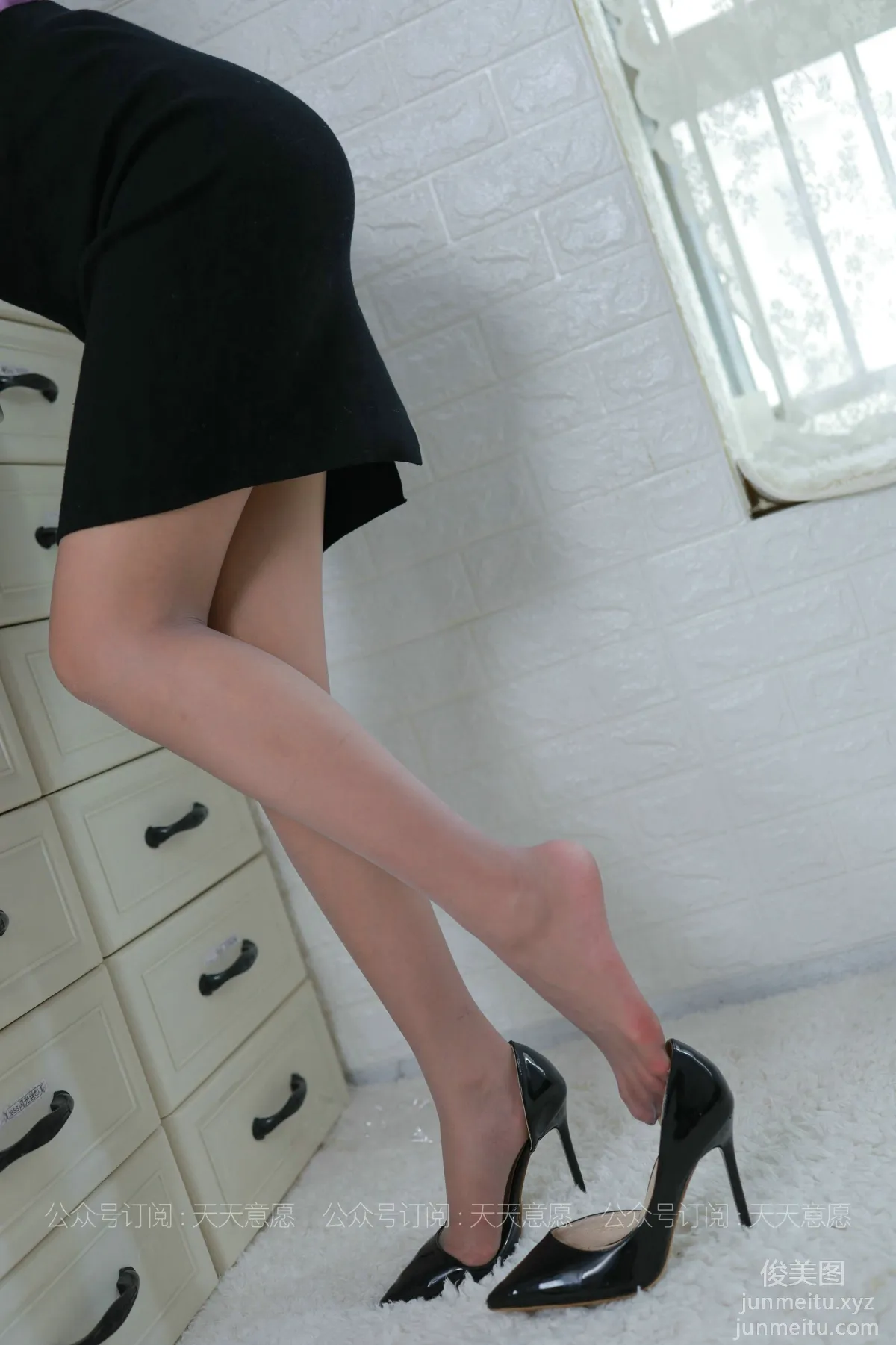 [IESS异思趣向] 2021.08.01 丝享家876：羽西《迷人职业装》[69P／100MB page 12