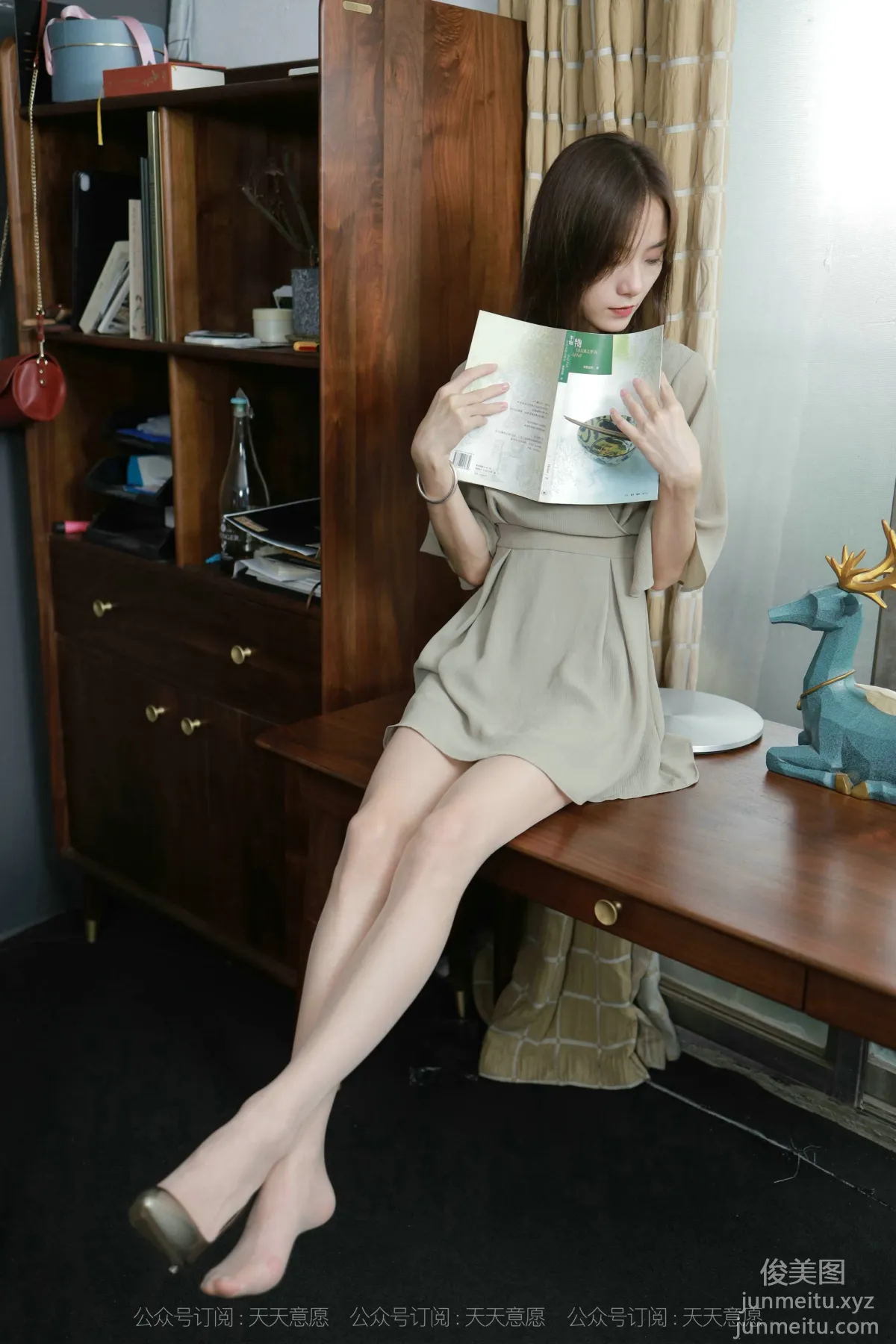 [IESS异思趣向] 2021.08.20 丝享家895：小六《灰色短裙很迷人》[90P] page 42