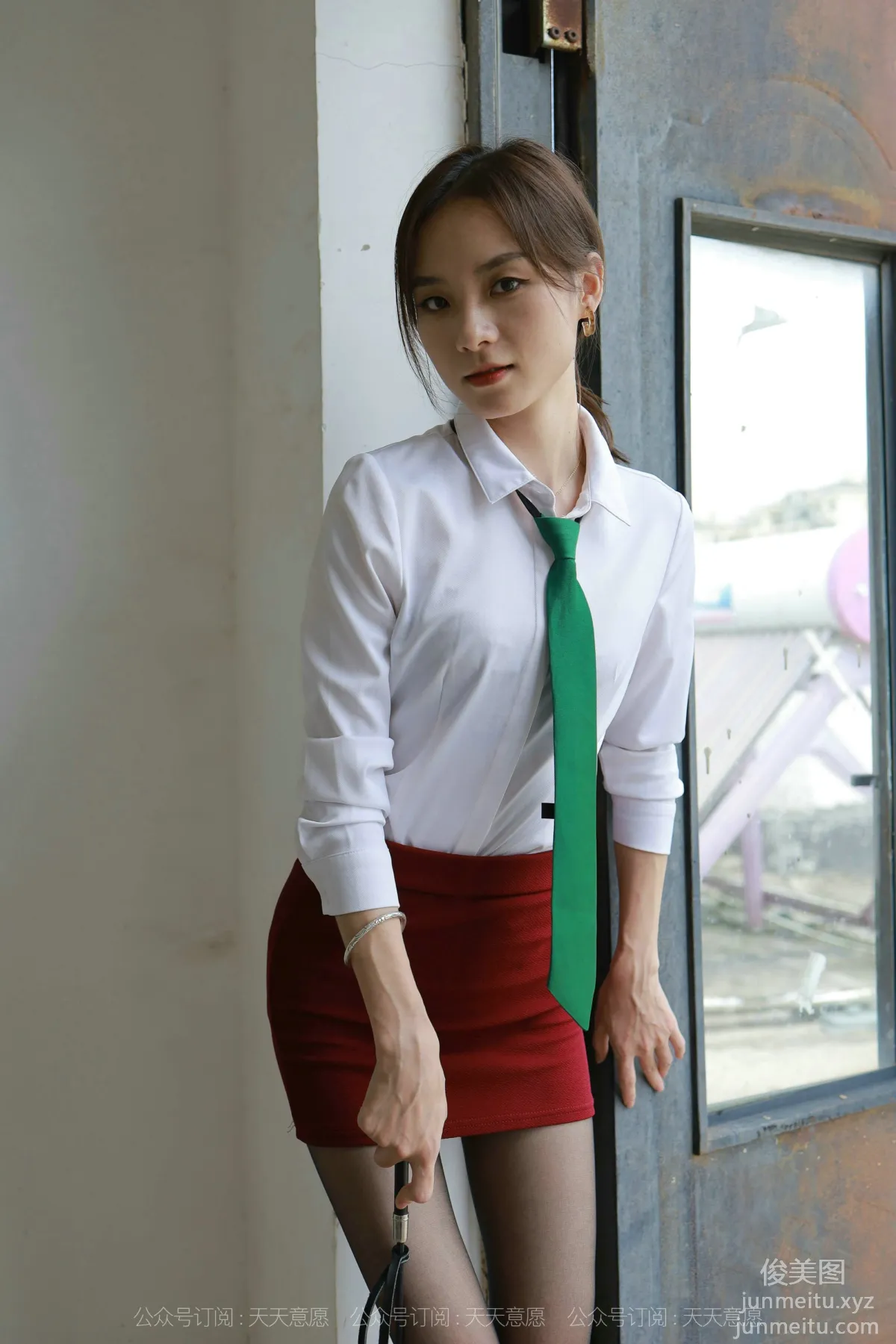 [IESS异思趣向] 2021.08.26 丝享家901：小六《狂野天台》[87P] page 4