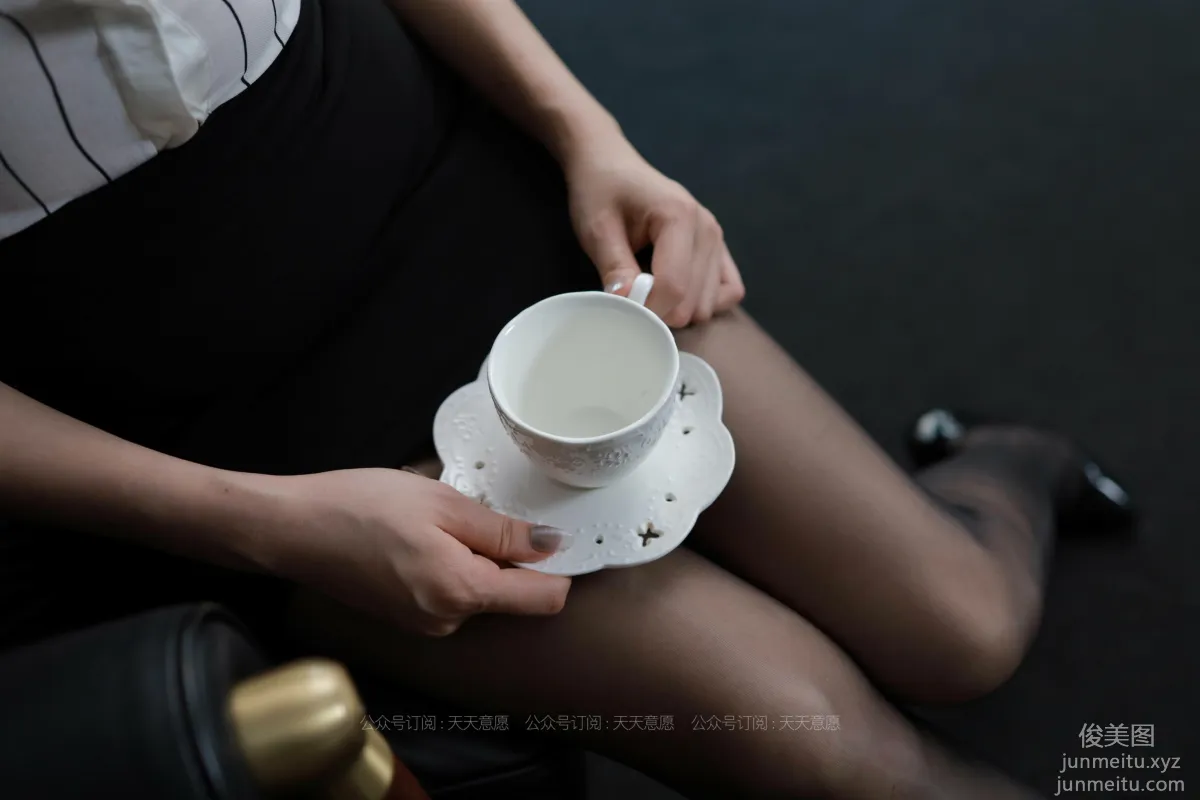 [IESS异思趣向] 2021.09.08 丝享家913：小七《长腿OL装》[119P] page 9