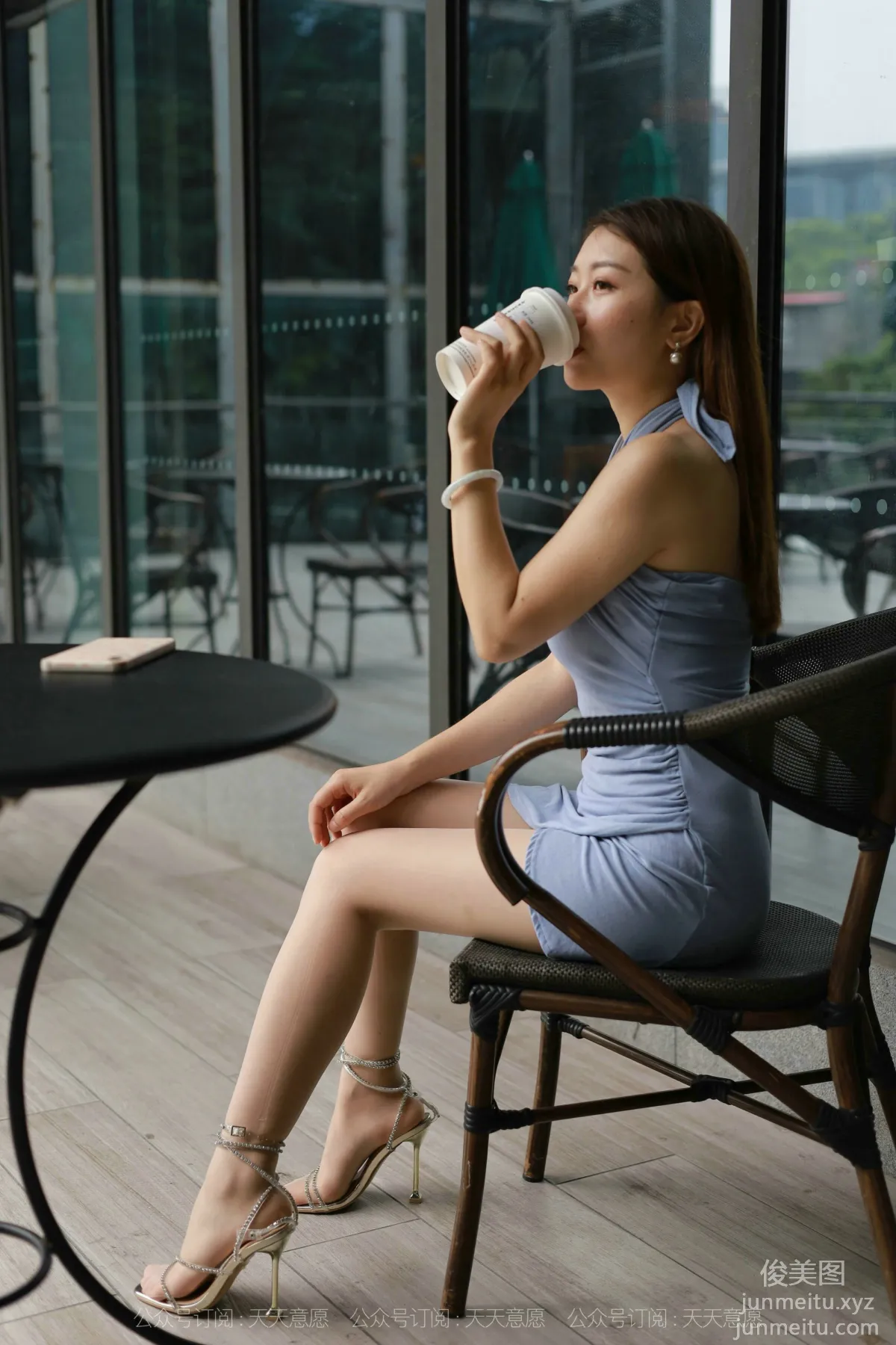 [IESS异思趣向] 2021.09.11 丝享家915：小婕《咖啡店邂逅网紅美女》[85P] page 73