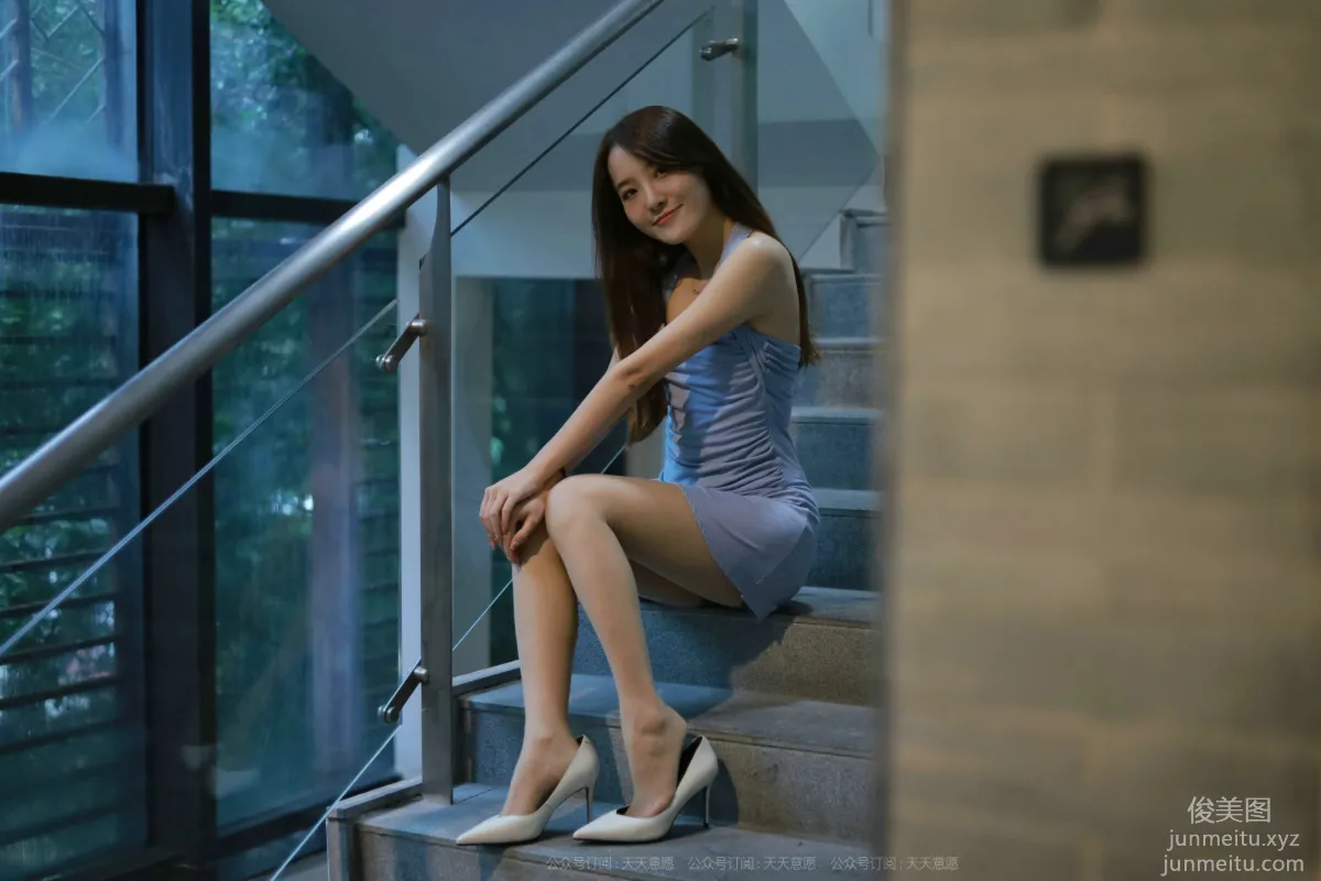 [IESS异思趣向] 2021.09.13 丝享家917：婉苹《楼梯间的蓝衣美女》[69P] page 8