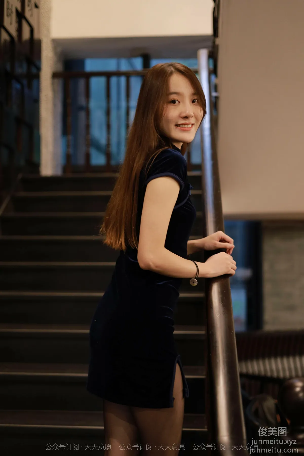 [IESS异思趣向] 2021.09.24 丝享家928：婉苹《迷人黑色旗袍》[84P] page 14
