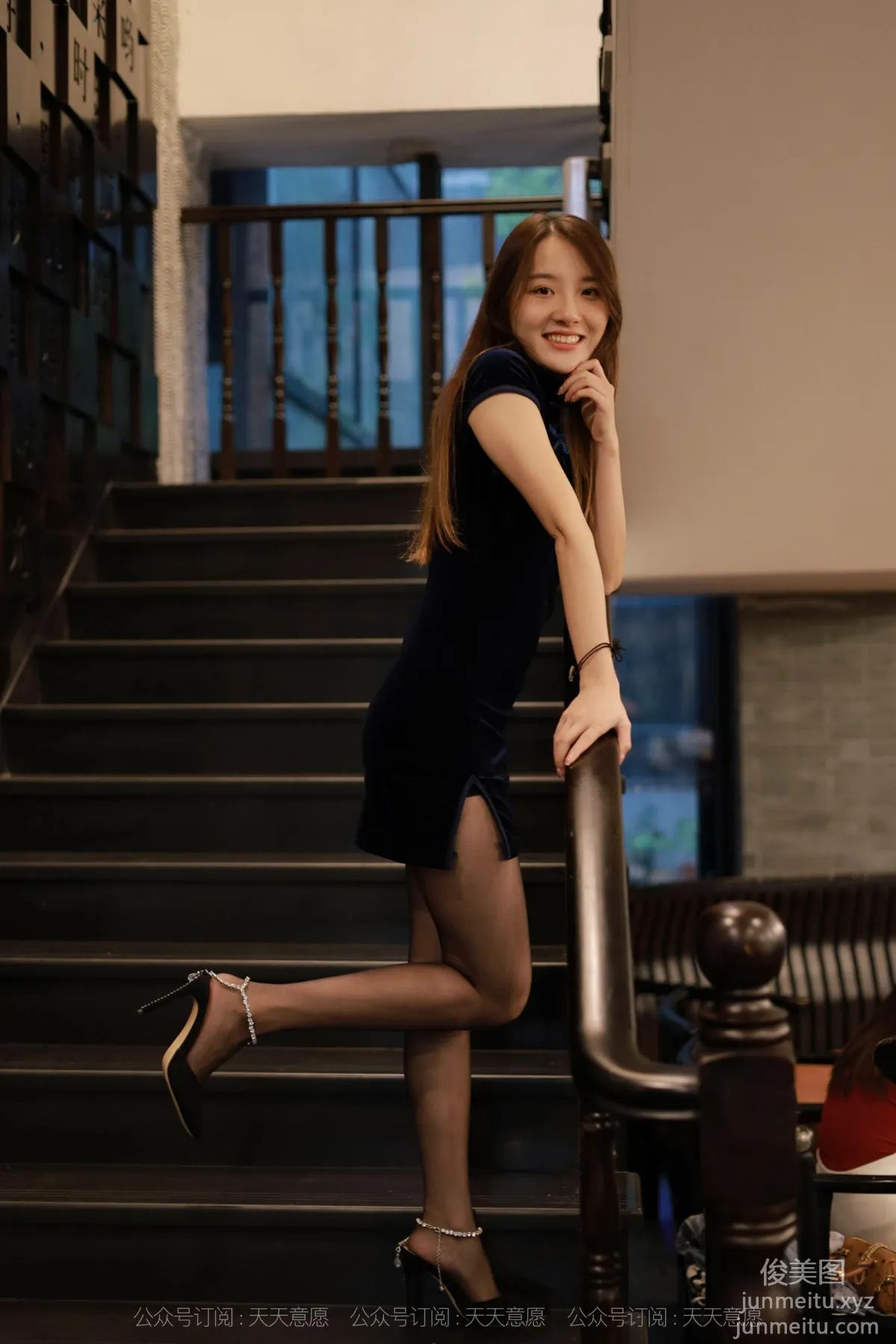 [IESS异思趣向] 2021.09.24 丝享家928：婉苹《迷人黑色旗袍》[84P] page 15