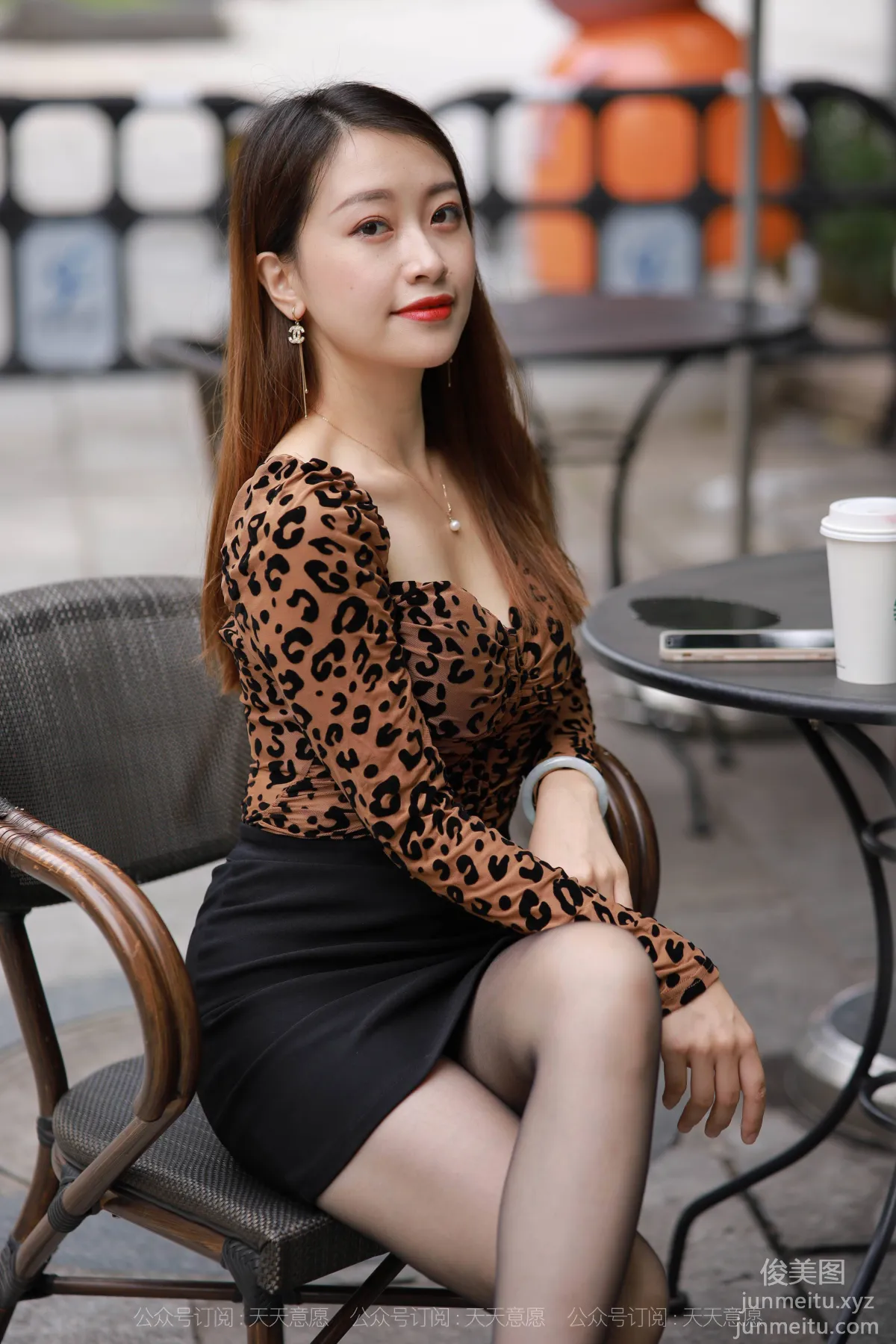 [IESS异思趣向] 2021.09.27 丝享家931：小婕《姓感豹纹包臀裙》[90P] page 13