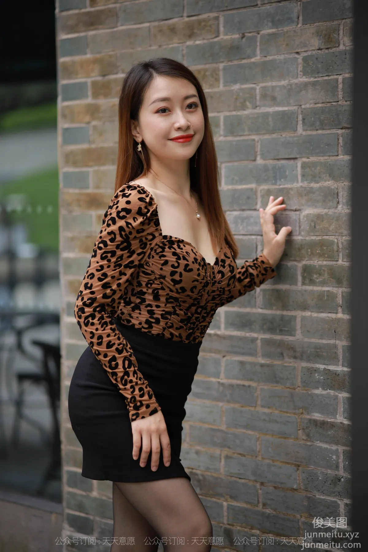 [IESS异思趣向] 2021.09.27 丝享家931：小婕《姓感豹纹包臀裙》[90P] page 52