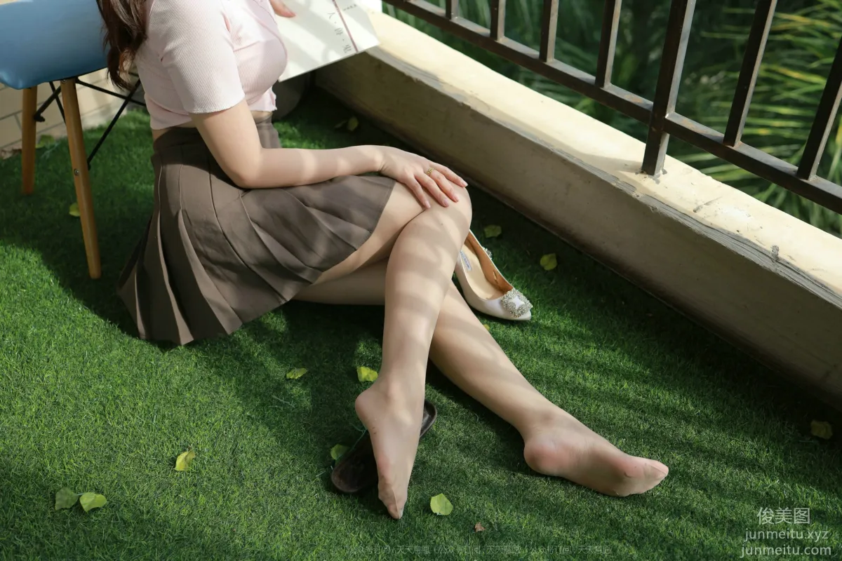 [IESS异思趣向] 2021.10.10 丝享家943：秋秋《阳台上的美女》[92P] page 33