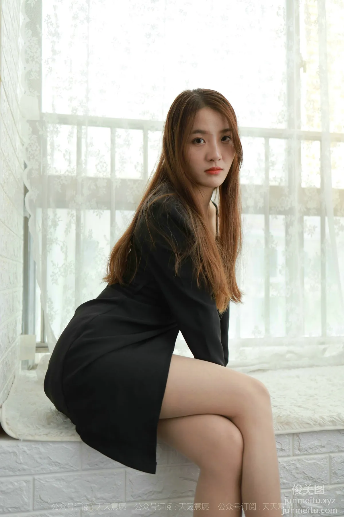 [IESS异思趣向] 2021.10.12 丝享家945：婉苹《姓感露肩短裙》[94P] page 37