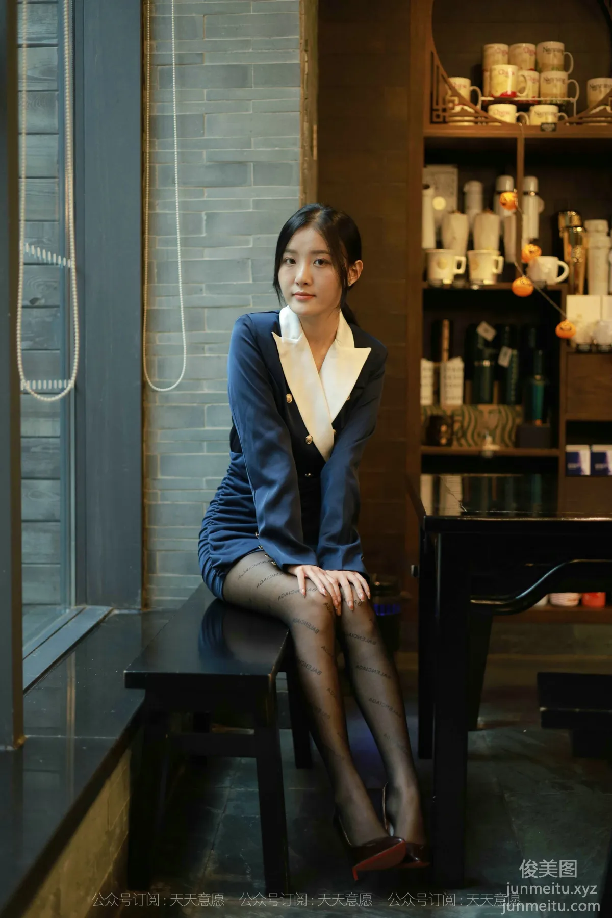 [IESS异思趣向] 2021.10.16 丝享家949：婉苹《OL姓感包臀裙》[132P] page 3