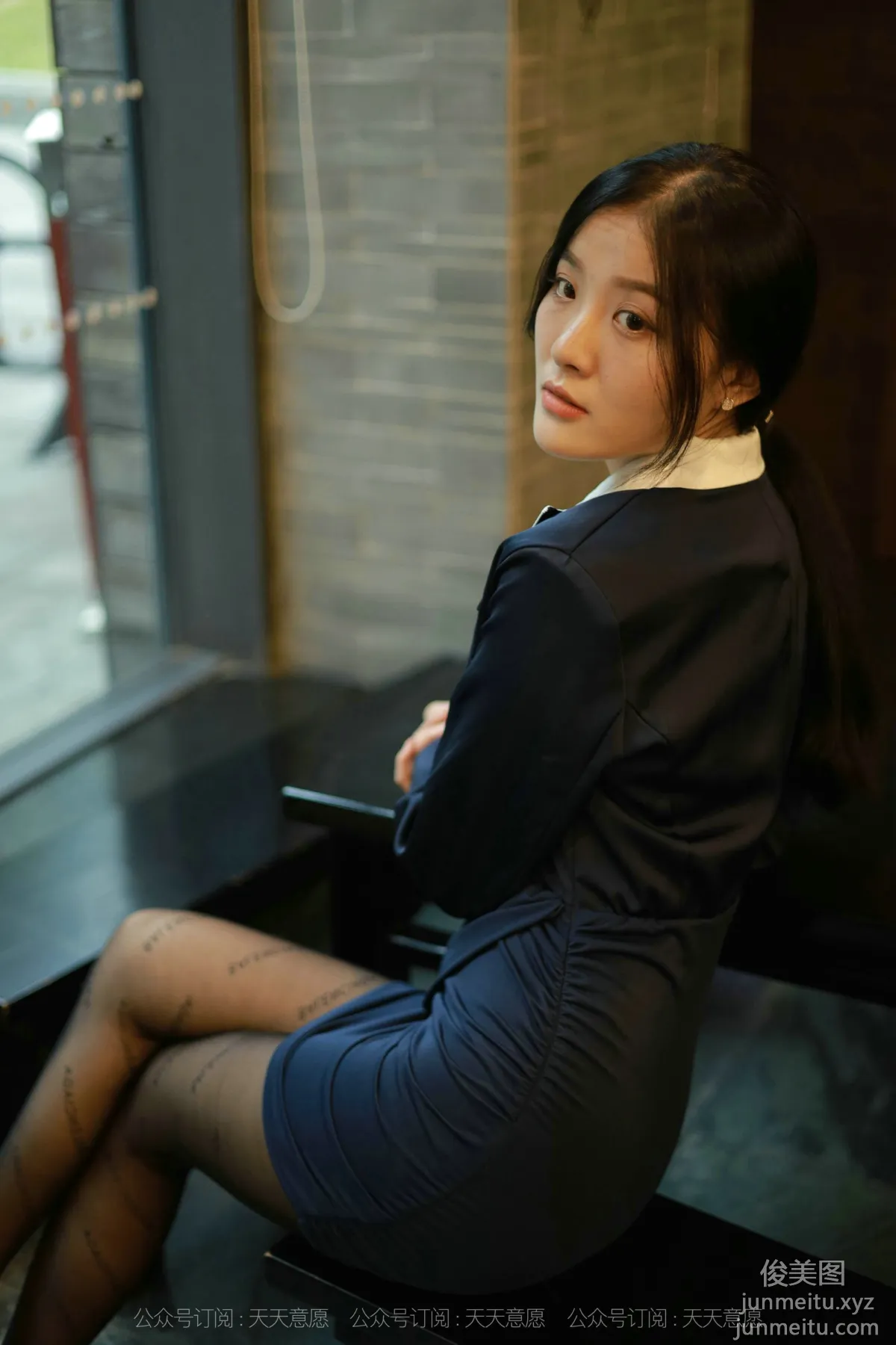 [IESS异思趣向] 2021.10.16 丝享家949：婉苹《OL姓感包臀裙》[132P] page 22