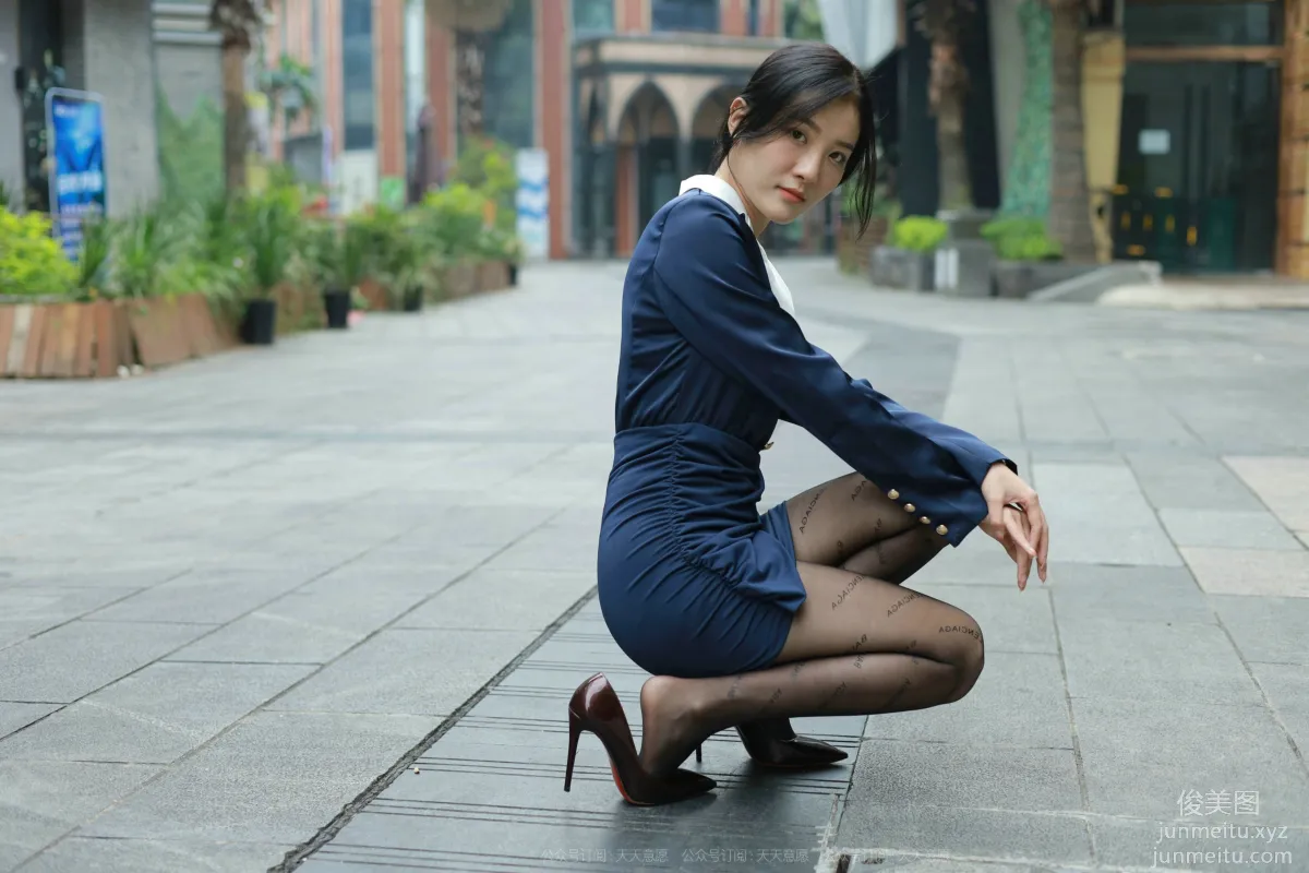 [IESS异思趣向] 2021.10.16 丝享家949：婉苹《OL姓感包臀裙》[132P] page 67