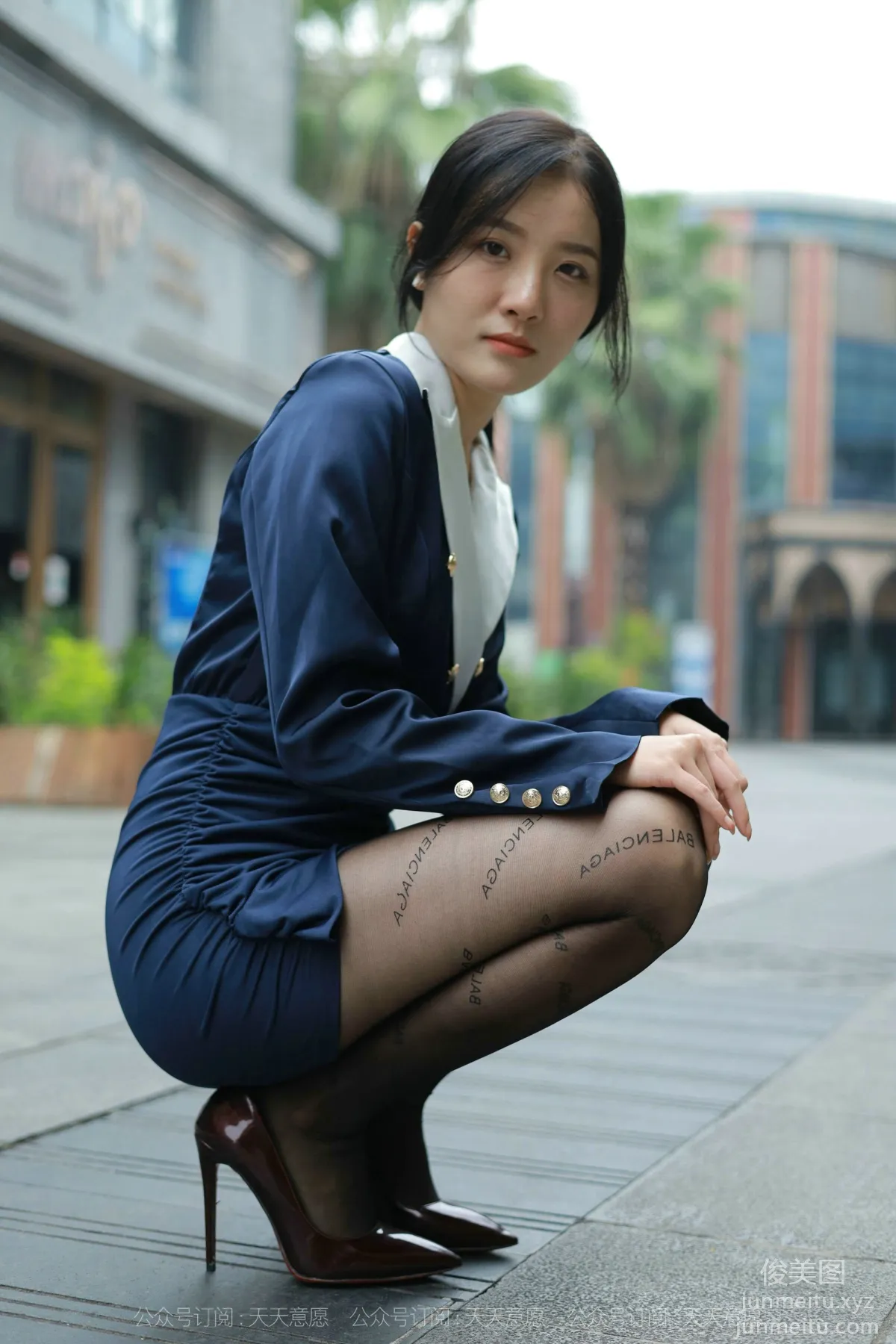 [IESS异思趣向] 2021.10.16 丝享家949：婉苹《OL姓感包臀裙》[132P] page 68