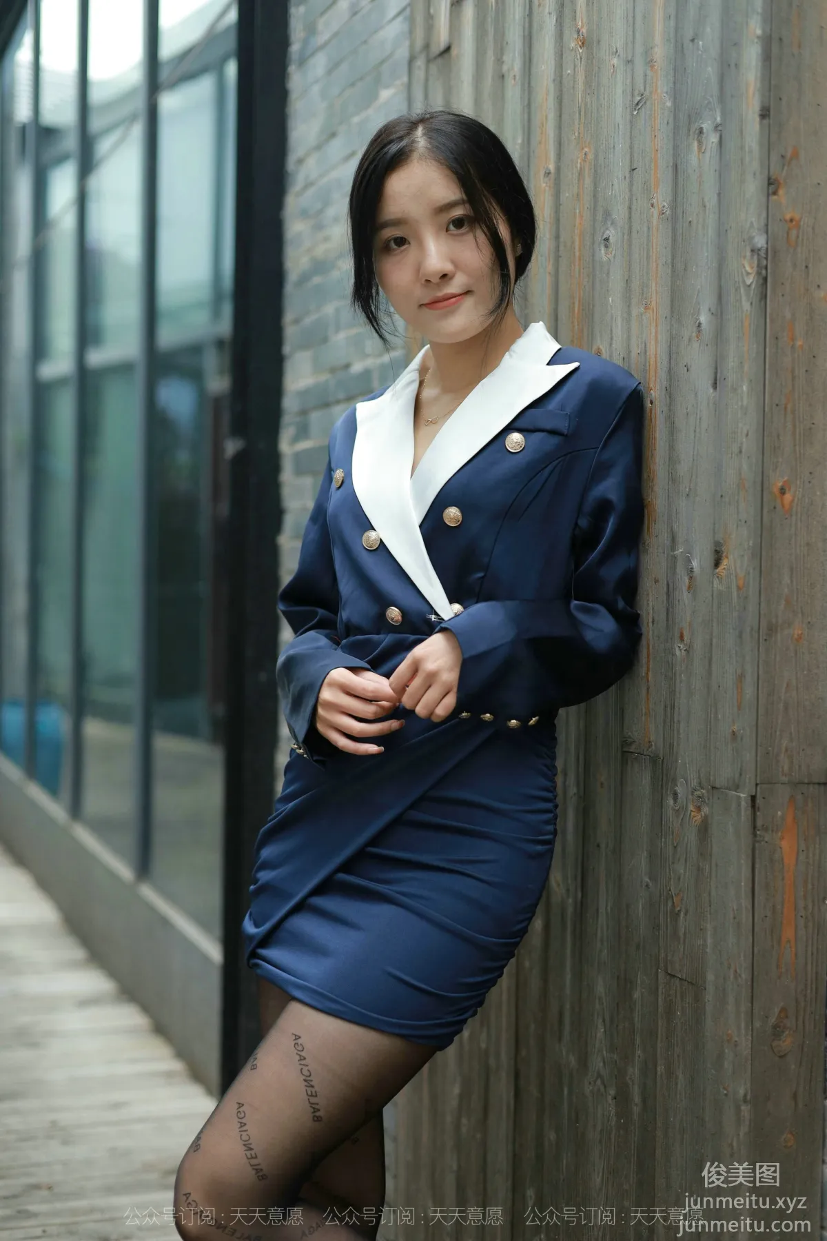 [IESS异思趣向] 2021.10.16 丝享家949：婉苹《OL姓感包臀裙》[132P] page 82