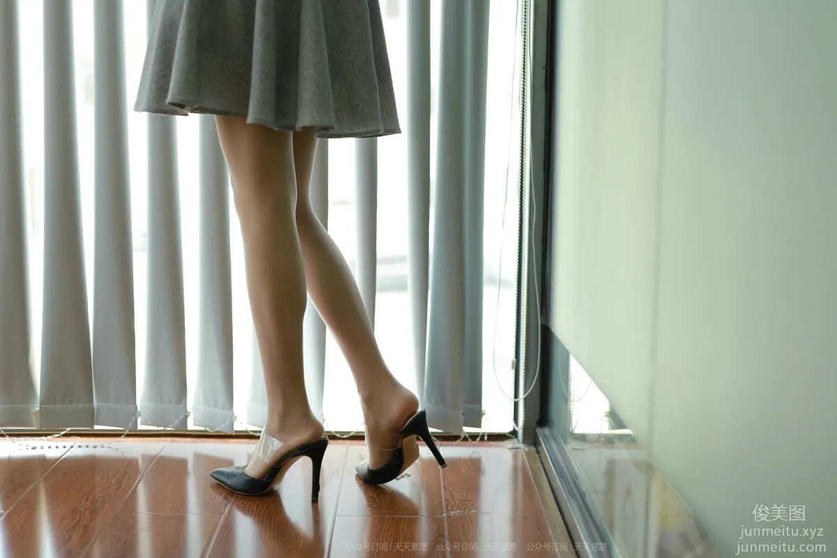 [IESS异思趣向] 2021.10.18 丝享家951：美子《听话的女秘书》[90P] page 22