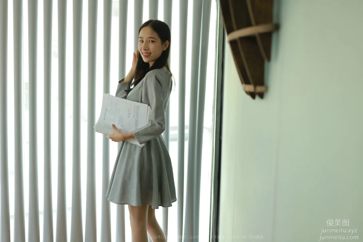 [IESS异思趣向] 2021.10.18 丝享家951：美子《听话的女秘书》[90P] page 25