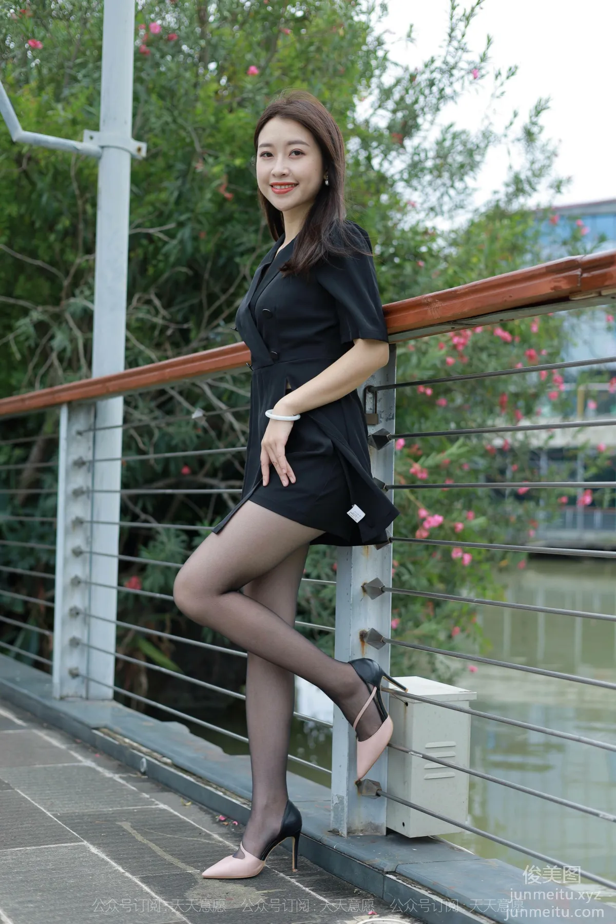 [IESS异思趣向] 2021.10.20 丝享家953：小婕《桥上的美女》[96P] page 17