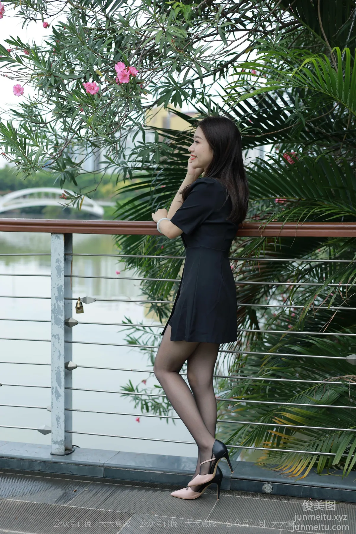 [IESS异思趣向] 2021.10.20 丝享家953：小婕《桥上的美女》[96P] page 28